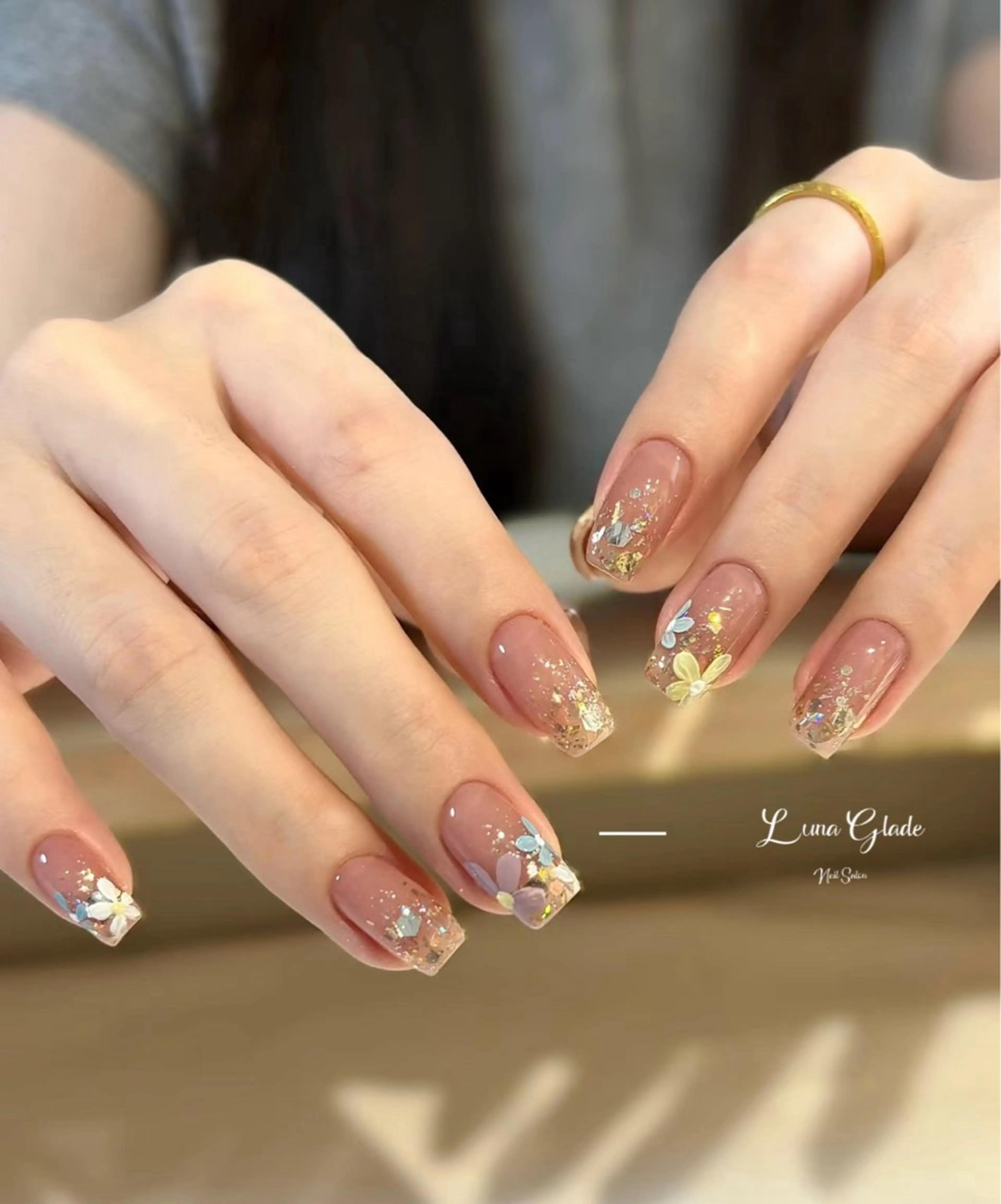 ネイル ハンドネイル Luna Gladeのネイルデザイン