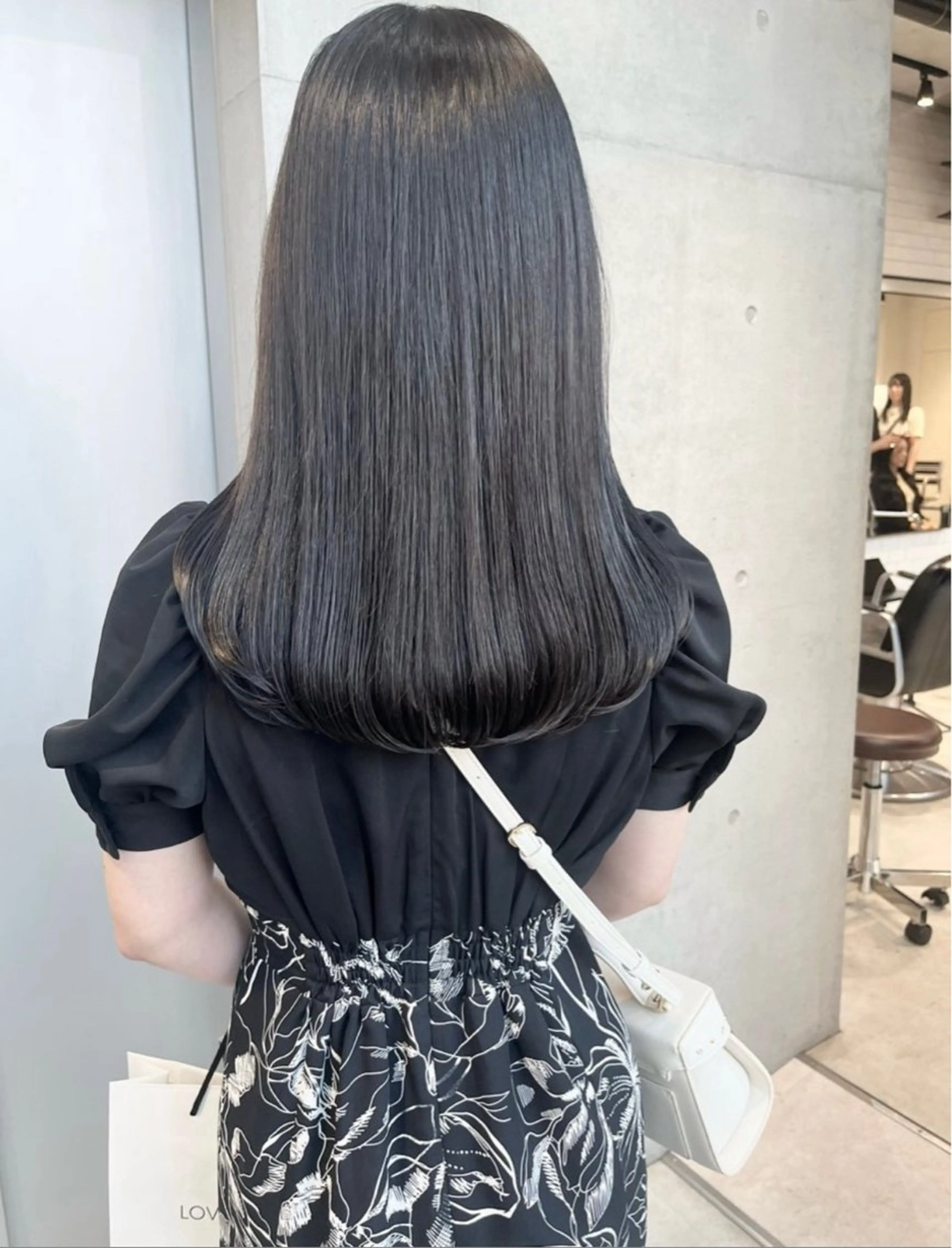 ロング カラー パーマ ヘアアレンジ カット ヘアカラー トリートメント ヘッドスパ ヘアセット 透明感/オリーブ/ グレージュ/YUKAのヘアスタイル