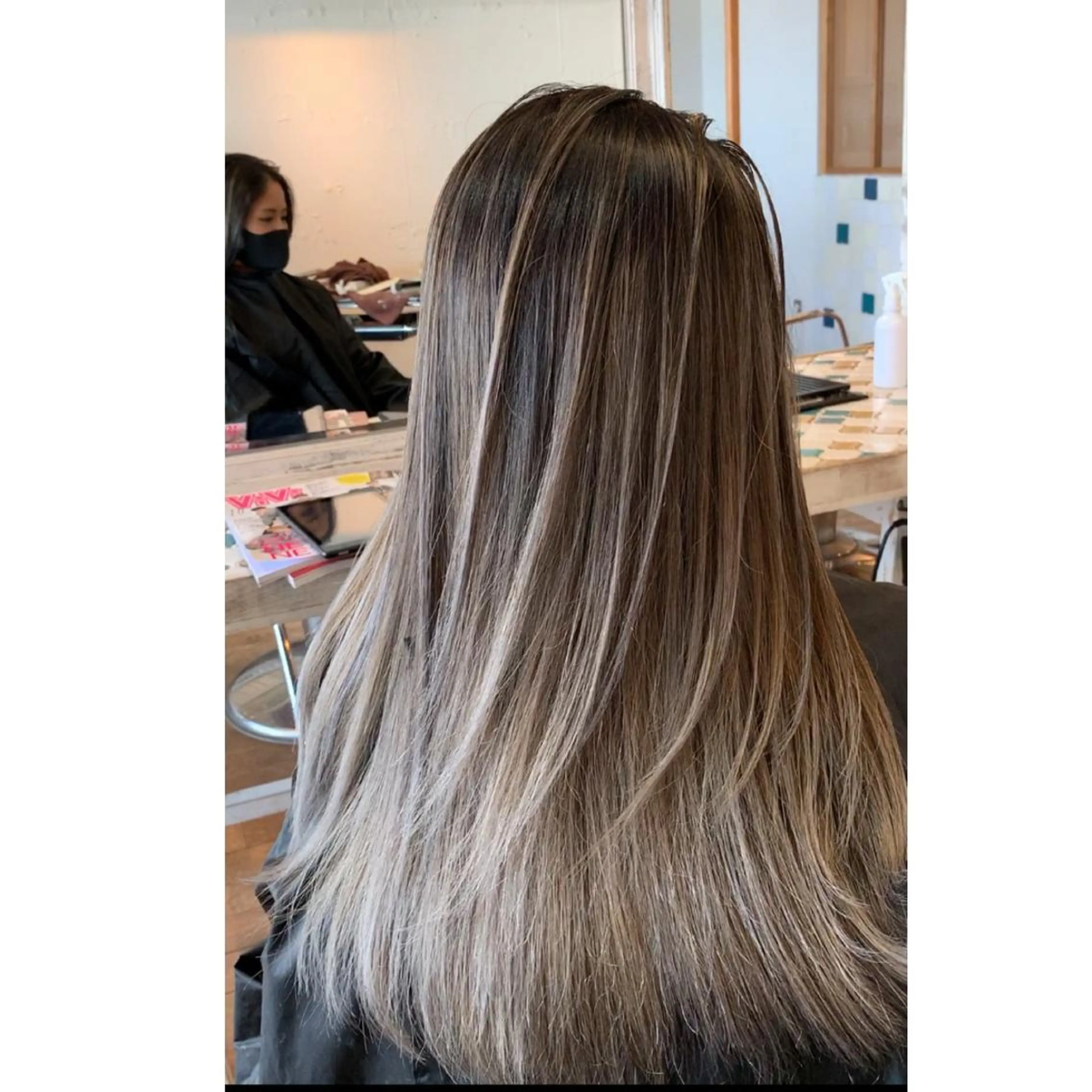 カラー バレイヤージュ ハイライトカラー 石井辰功也 フリーランス美容師のヘアスタイル