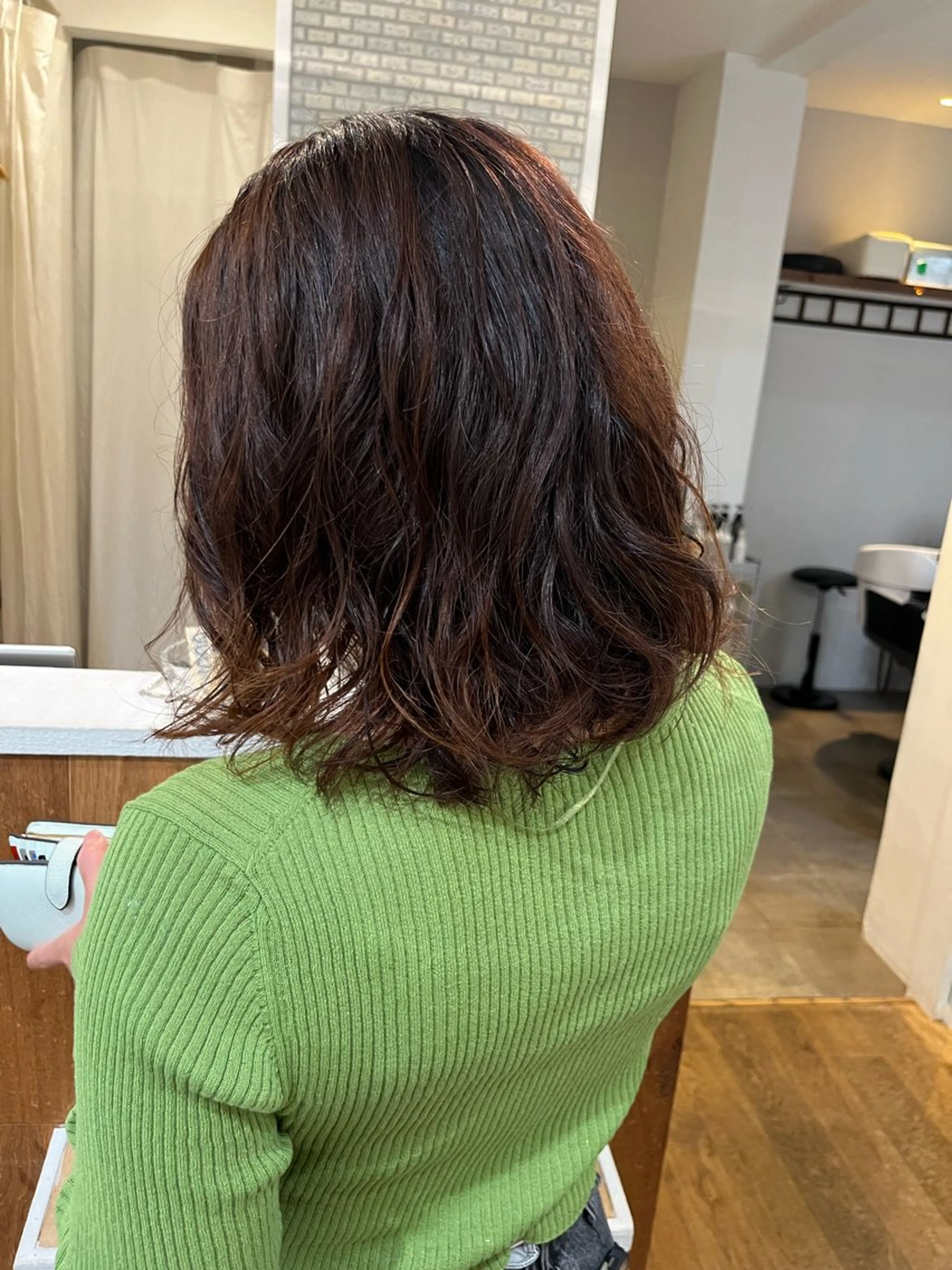 ミディアム カラー ヘアアレンジ ベージュカラー ブリーチ オリーブベージュ トリートメント ヘアカラー トリートメント 無料カットモデル‪✨ ✂️Nanami🌷のヘアスタイル