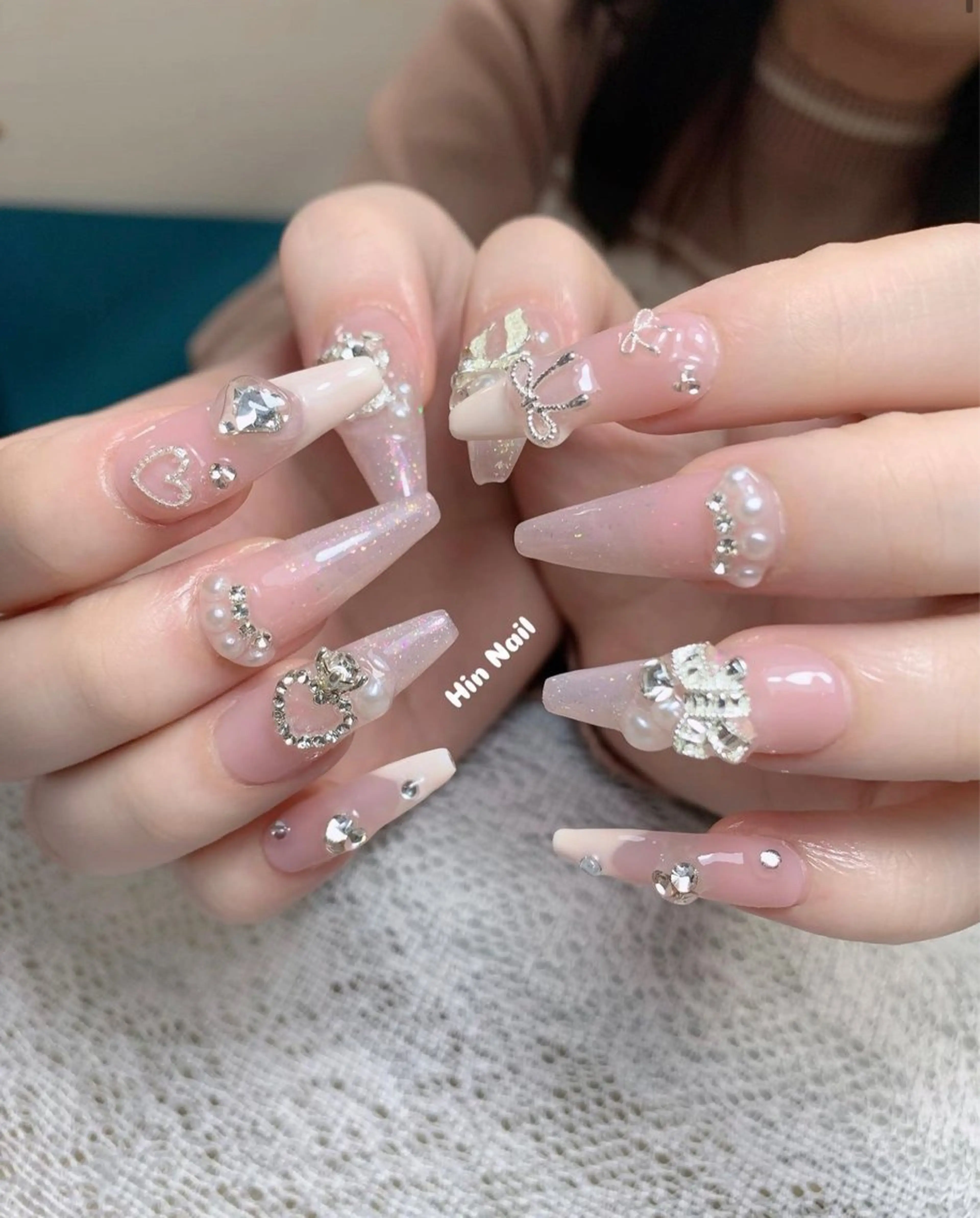 ネイル HIN NAILのネイルデザイン