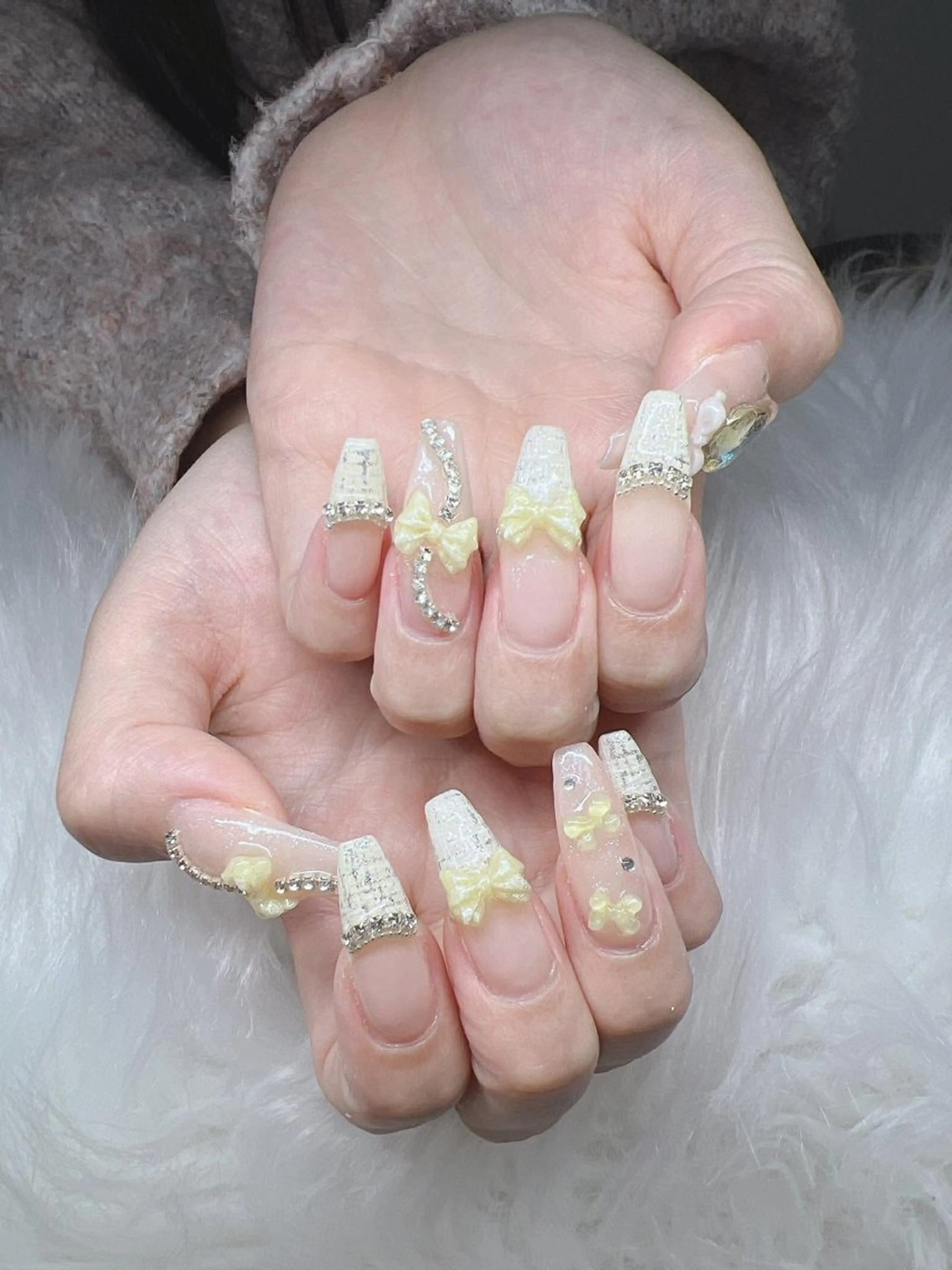 ネイル 長さ出し グラデーション 卒業式 キラキラネイル マグネットネイル ハンドネイル Lee Nailsのネイルデザイン