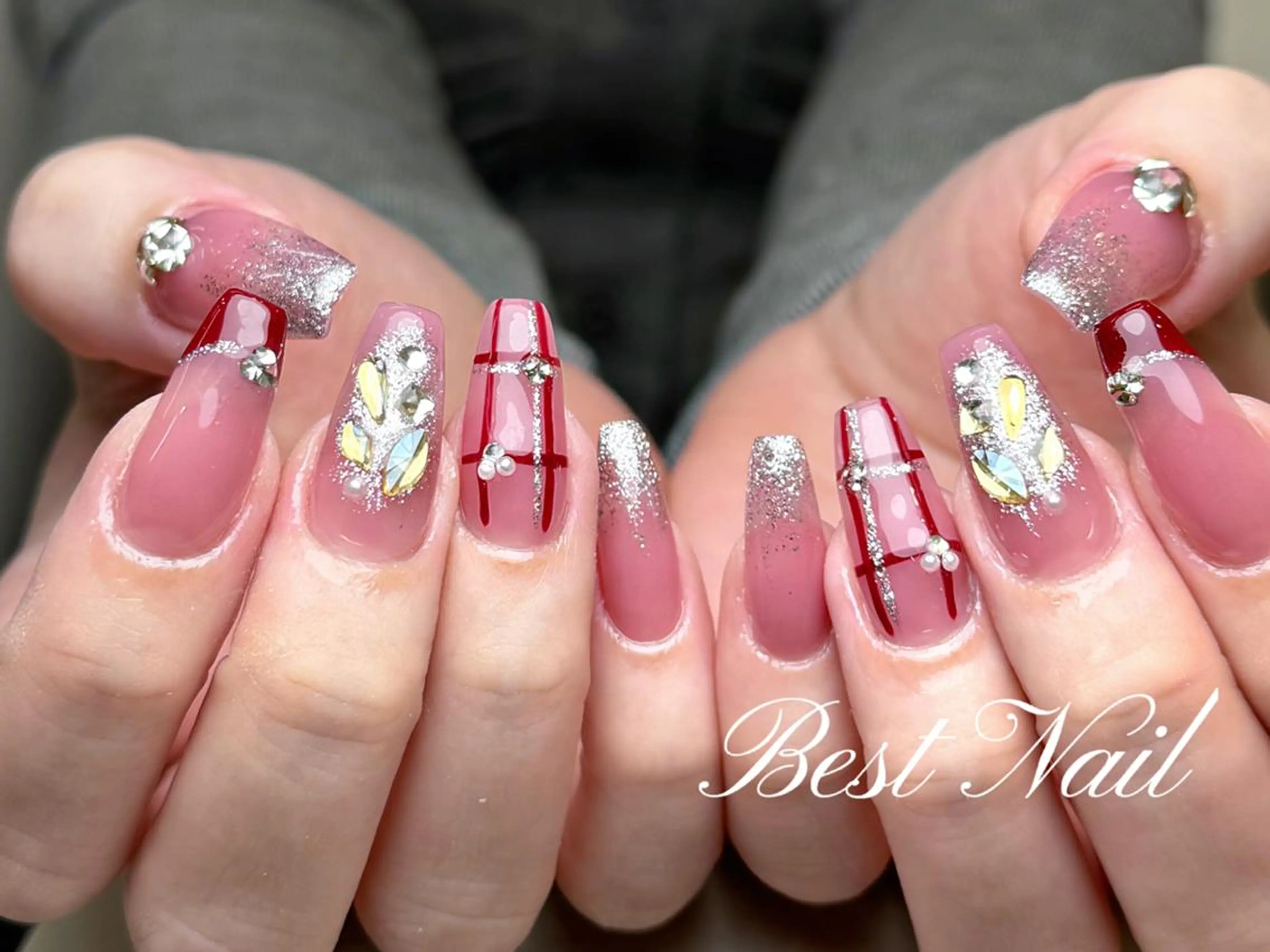 ネイル 鈴木 ミサキのネイルデザイン