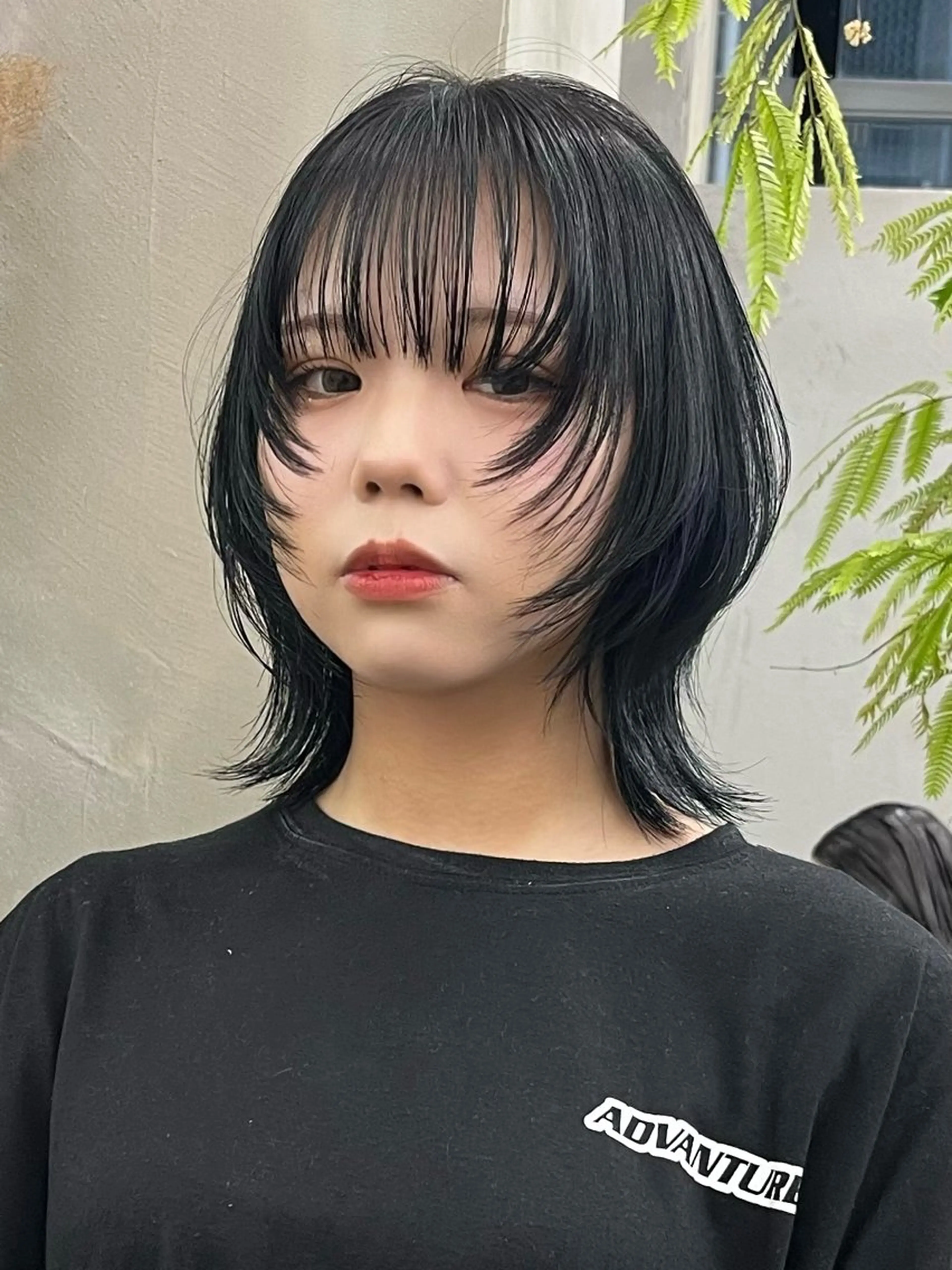 ミディアム カラー イツク ⚡️ ルーツ/ハイトーンのヘアスタイル