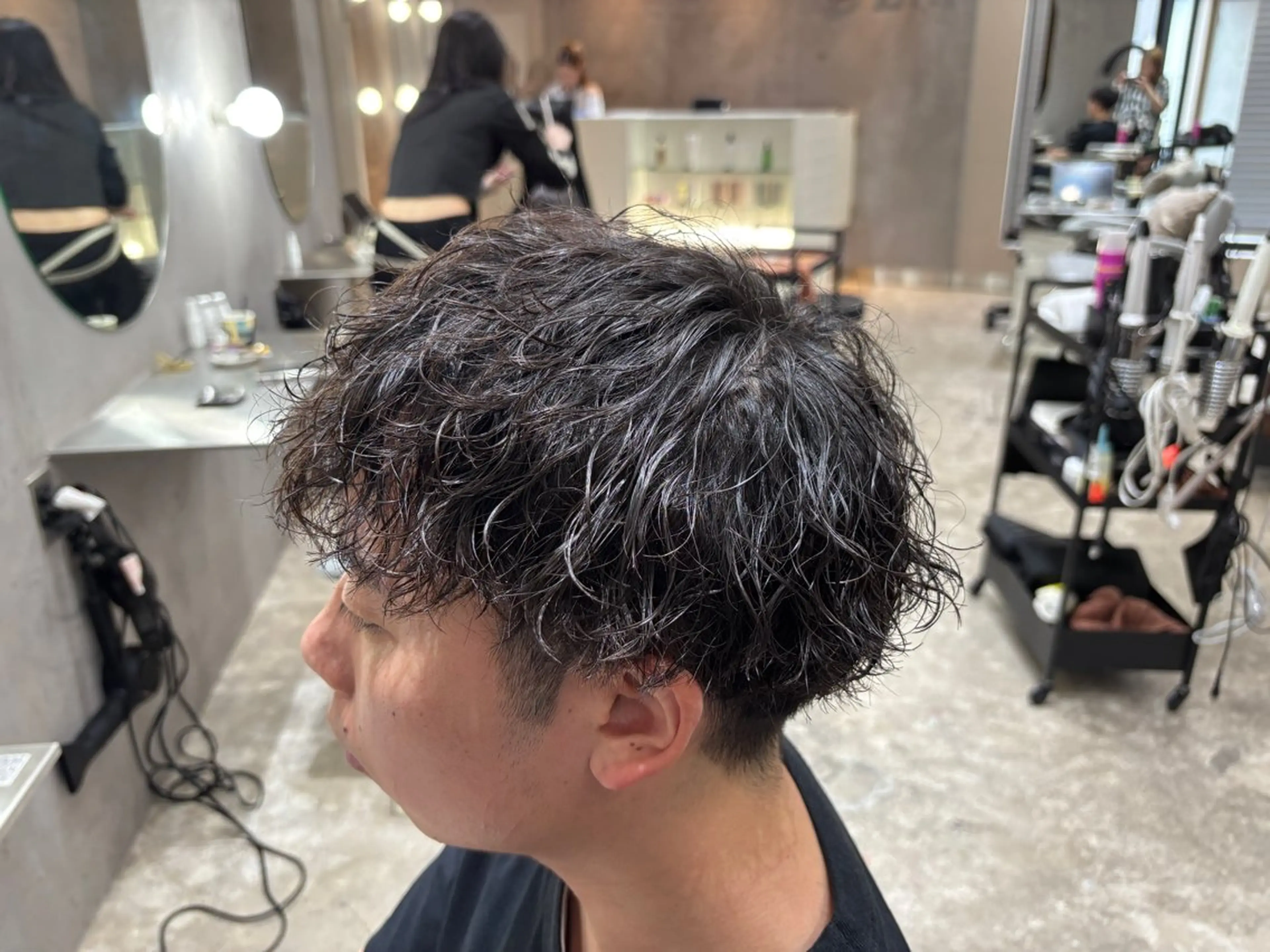 メンズカット＋パーマ(ツイスト、波巻き等特殊パーマ＋1000円)の写真