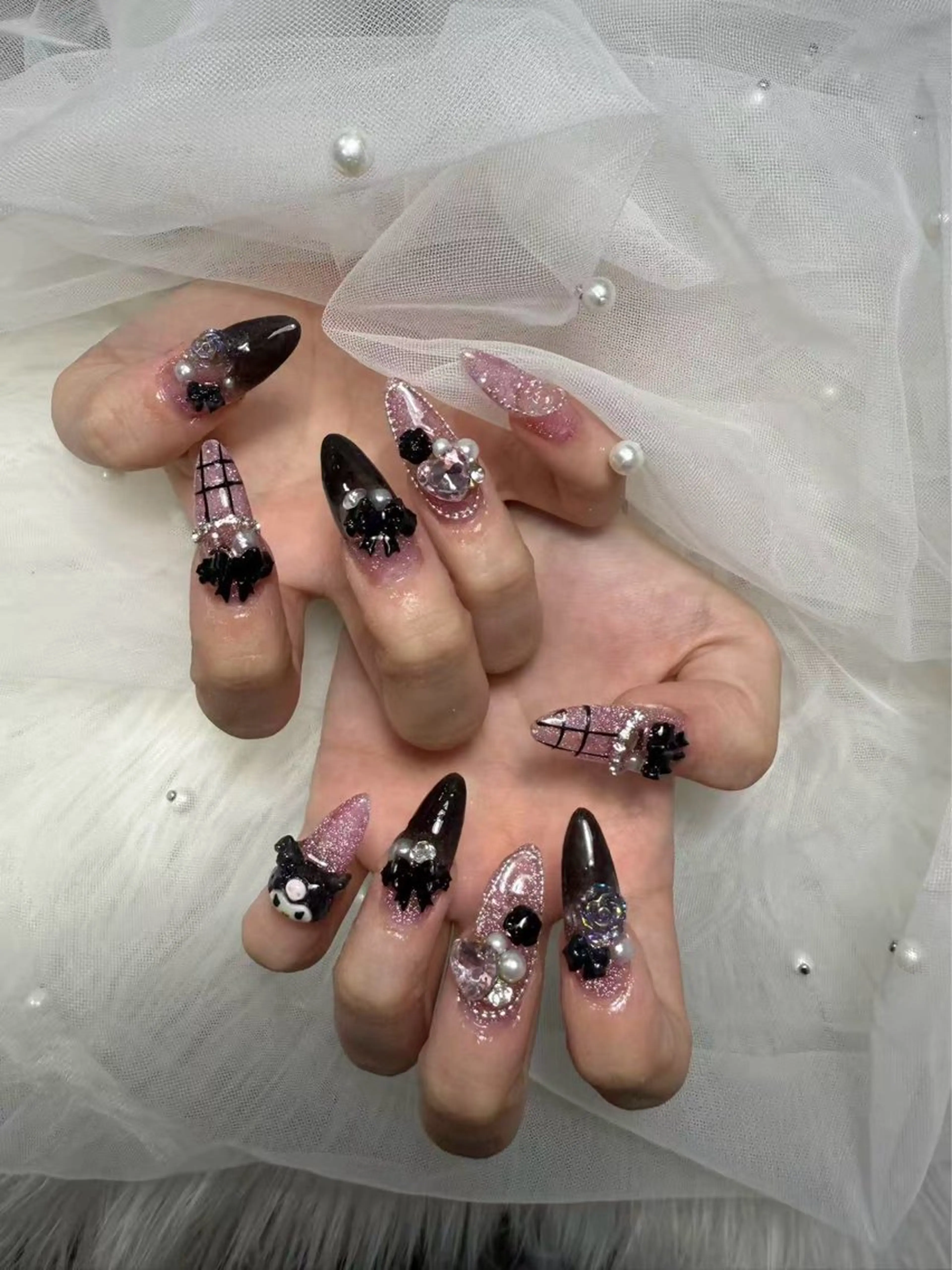 ネイル ハンドネイル 🌈 Laule'aのネイルデザイン