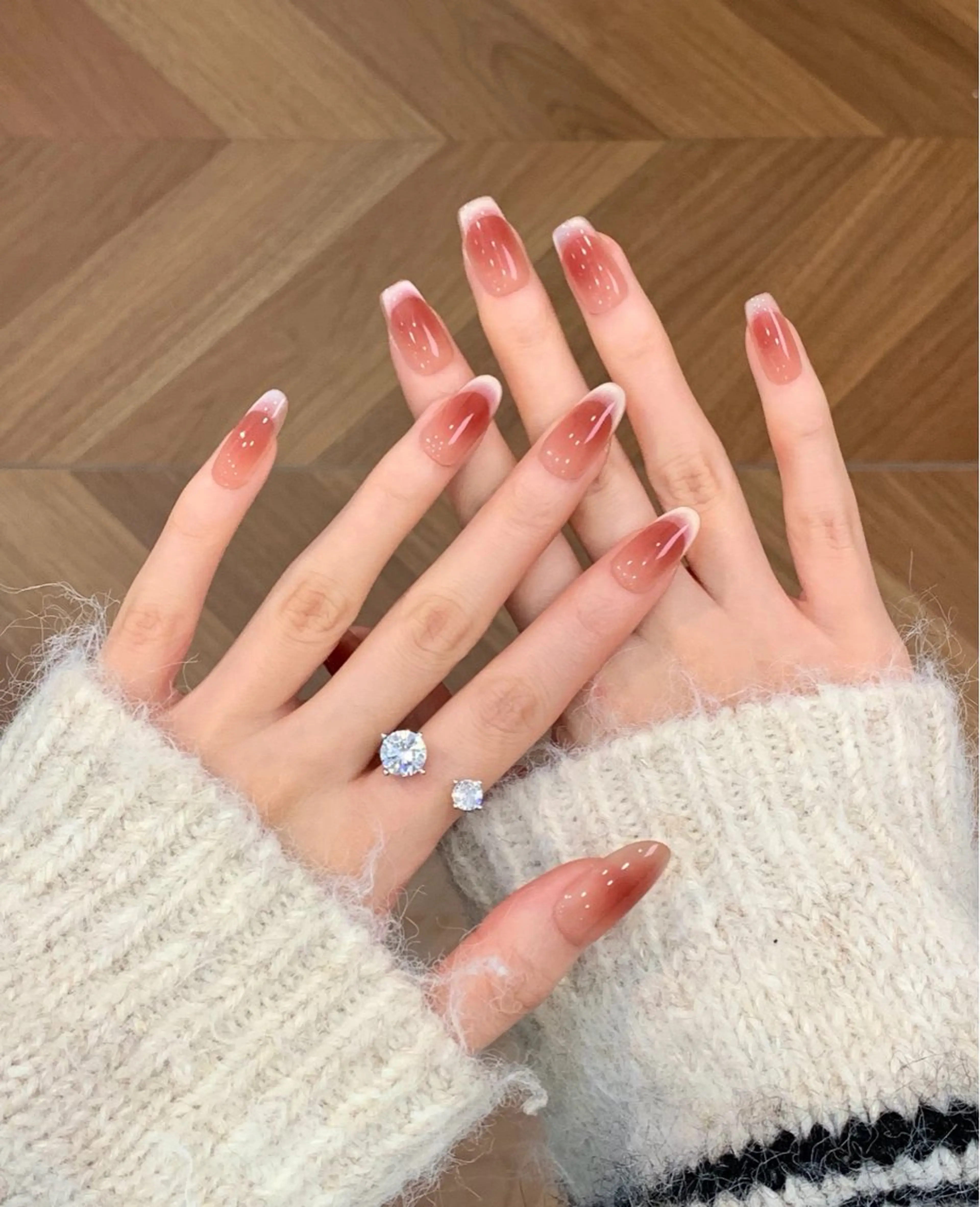 ネイル 周 テイのネイルデザイン