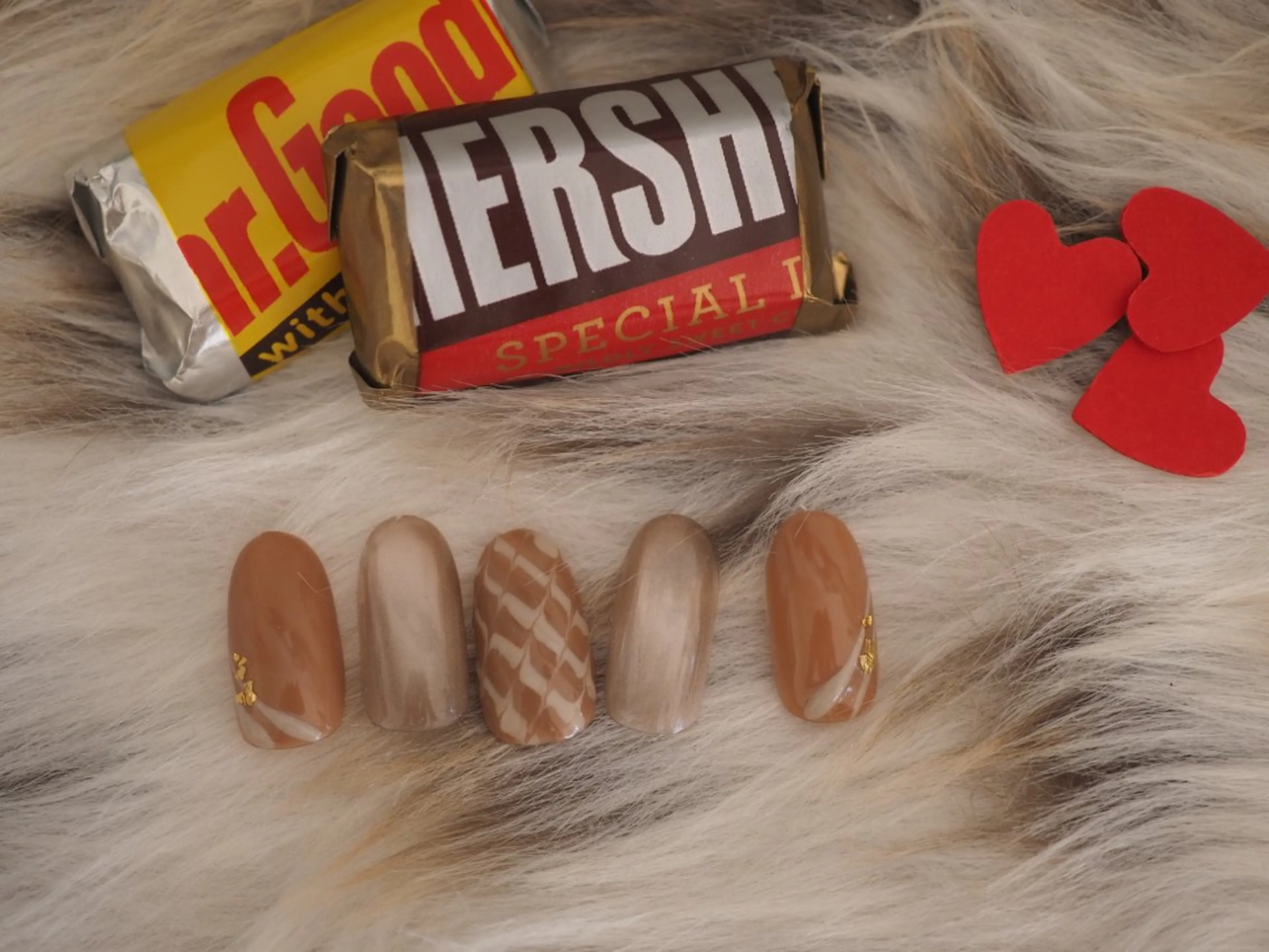 ネイル オーロラネイル フットネイル フレンチネイル ジェルネイル マグネットネイル kiki nail &brow二子玉川の眉毛・アイブロウイメージ