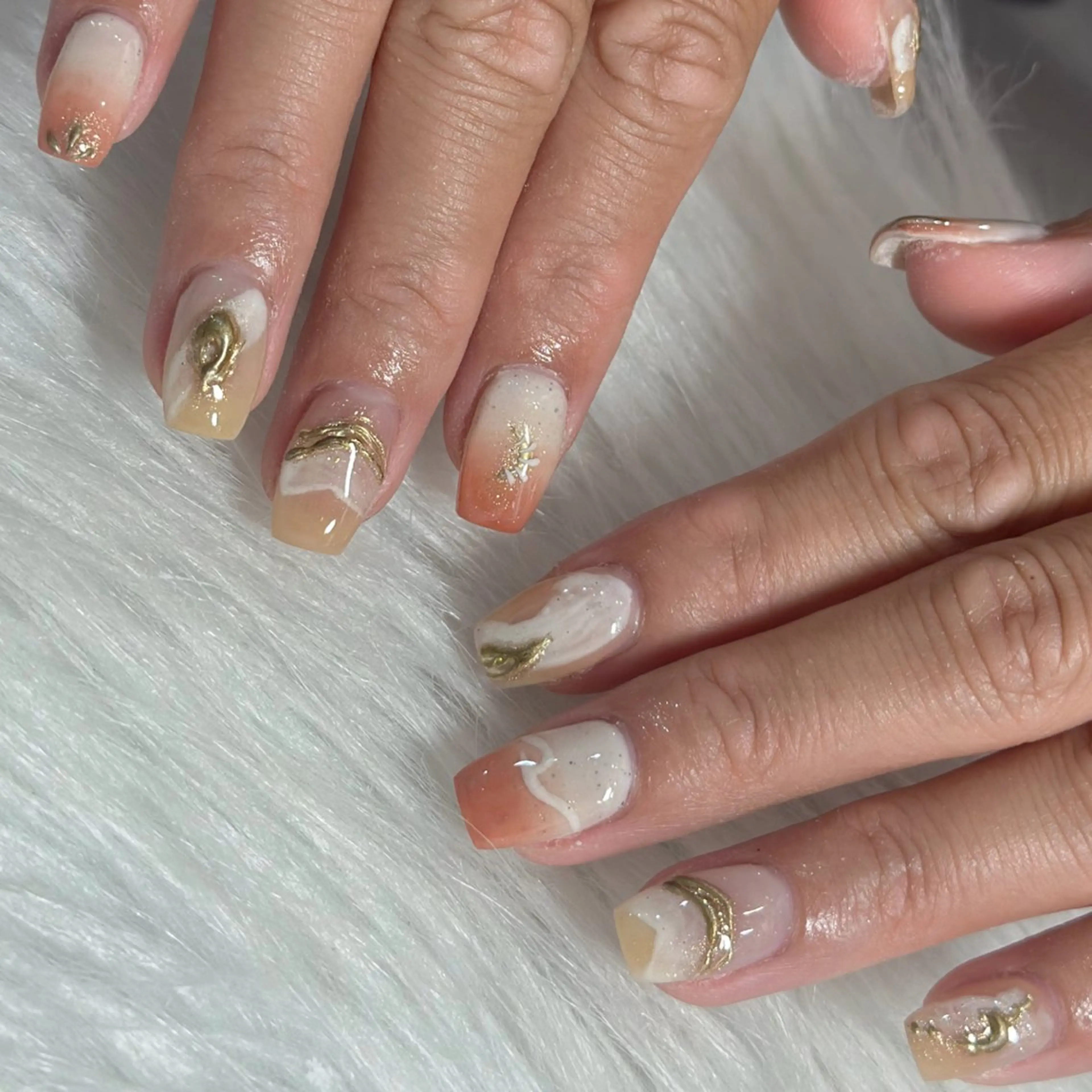 ネイル ハンドネイル フットネイル LAVISH nanamiのネイルデザイン