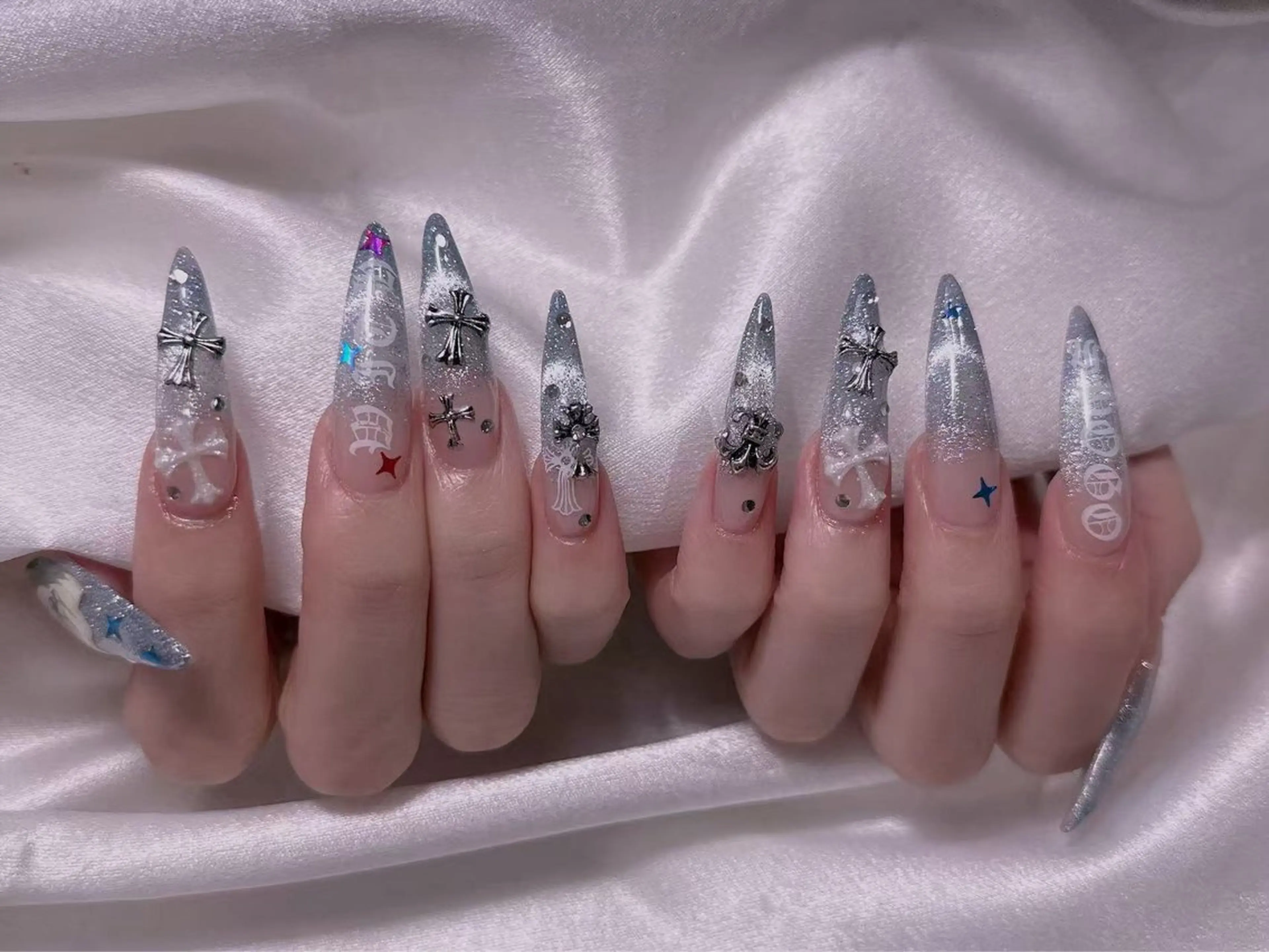 ネイル 長さ出し専門店 RIRIのネイルデザイン