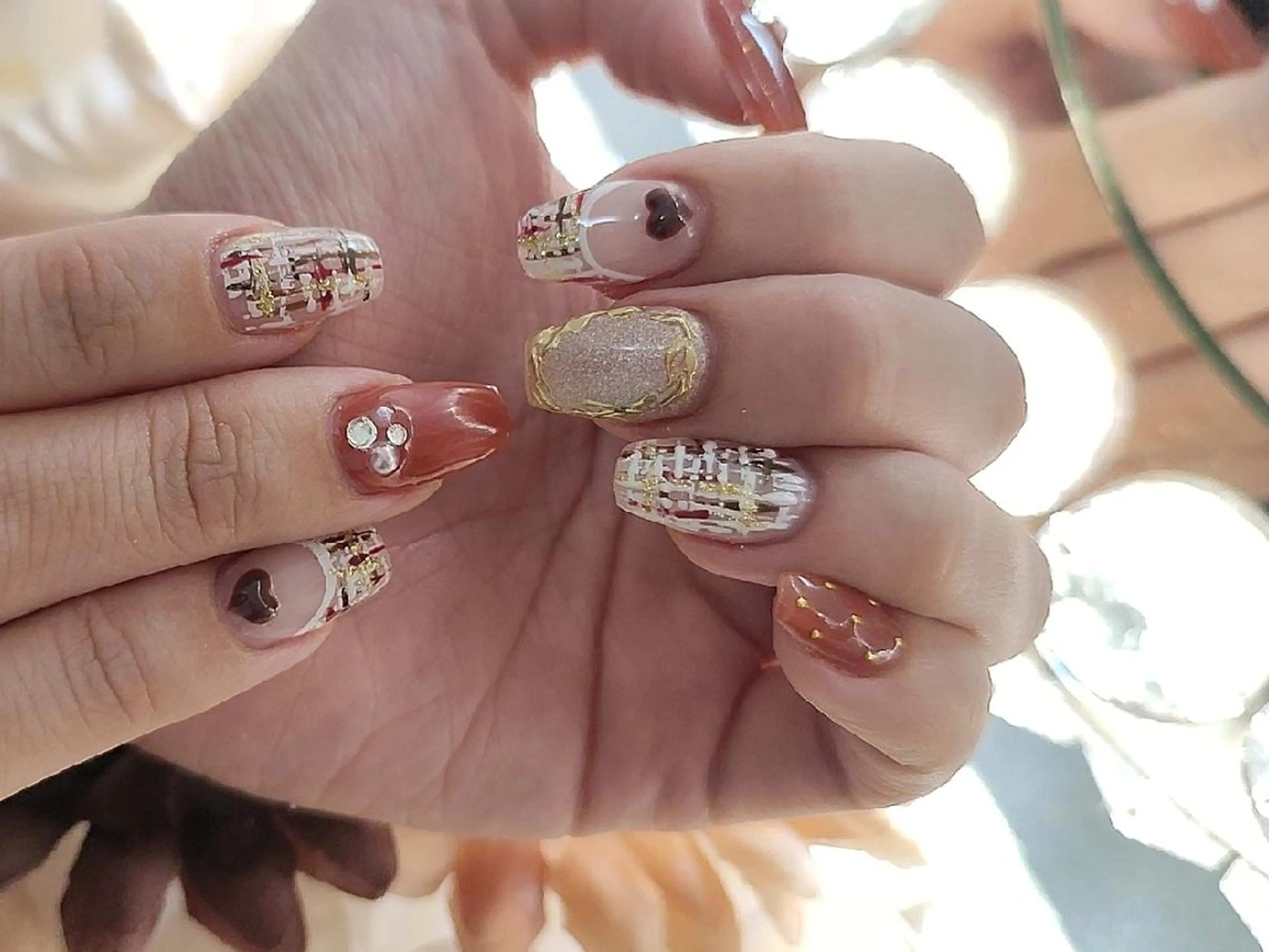 ネイル ハンドネイル RUNWAY 　　の眉毛・アイブロウイメージ