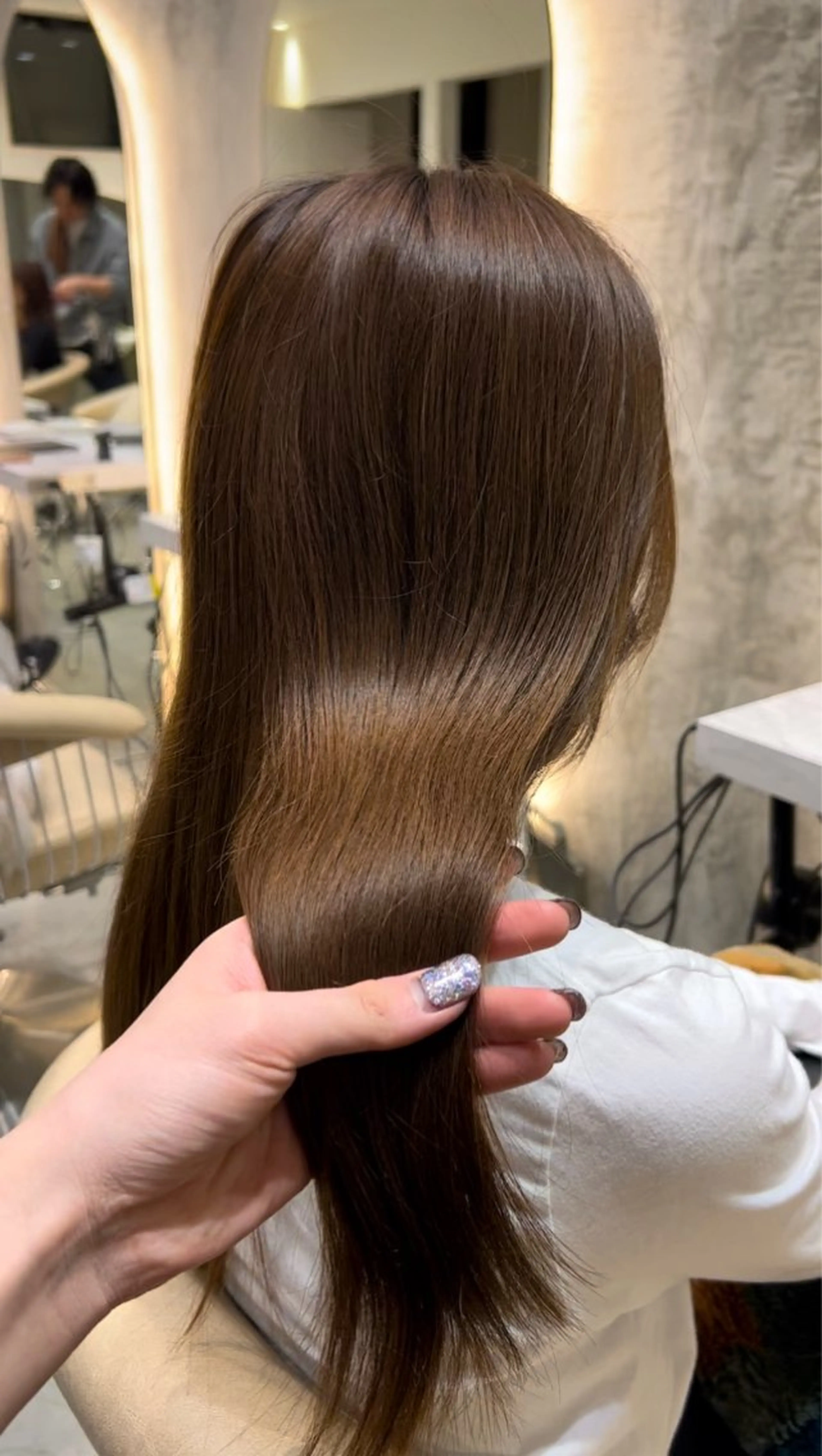 ミディアム カラー ベージュカラー オリーブベージュ 宮嶋 蓮のヘアスタイル