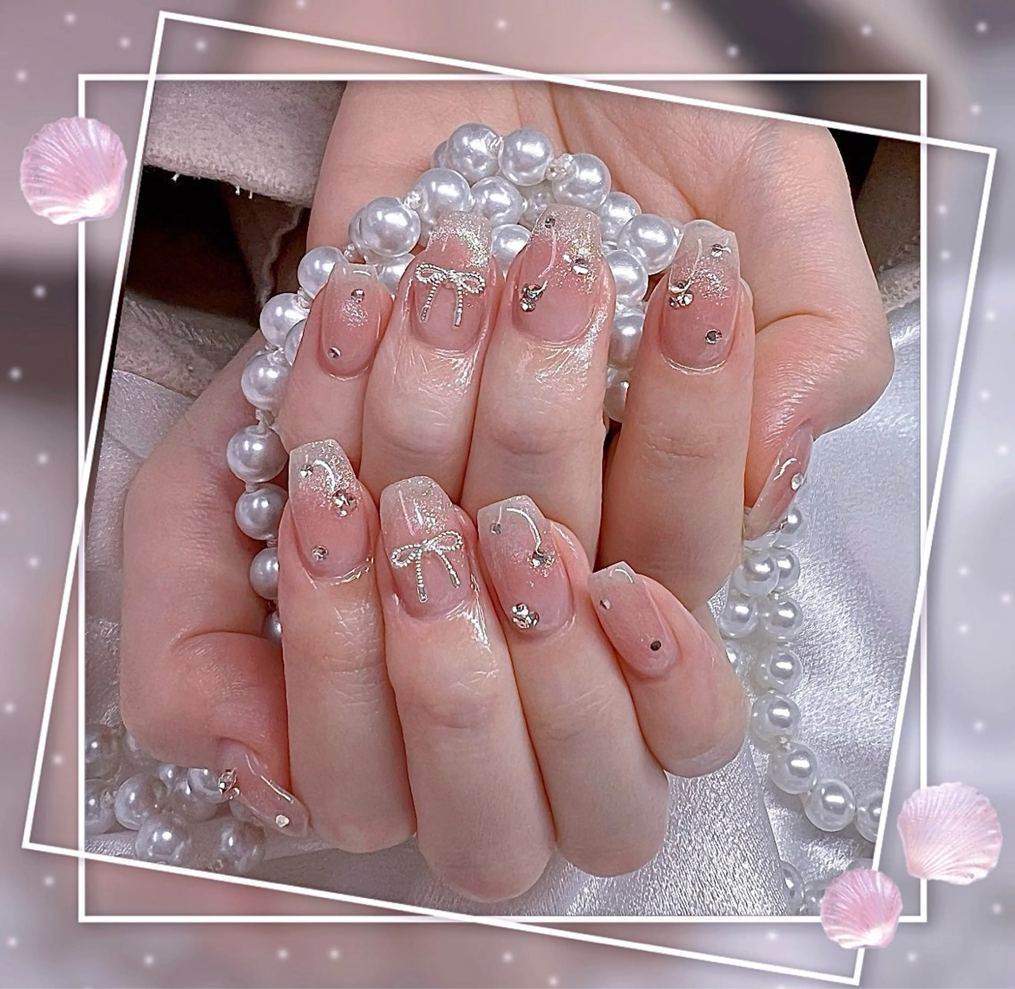 ネイル グラデーション キラキラネイル 韓国ネイル マグネットネイル ピンク ハンドネイル ハンドケア Chill Nailsalonのネイルデザイン