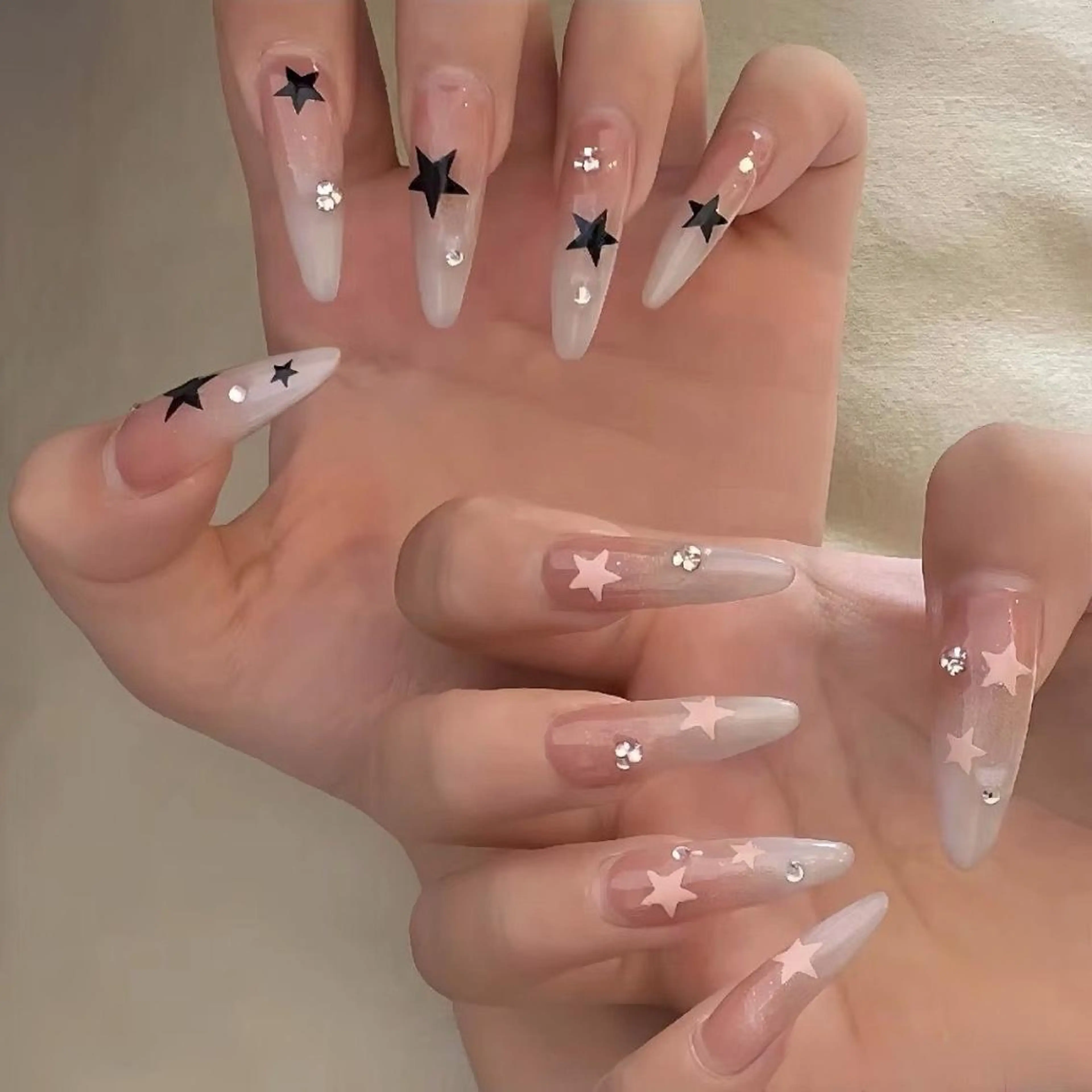 ネイル 長さ出し フレンチネイル グラデーション 卒業式 マグネットネイル ハンドネイル MIHANA NAILのネイルデザイン