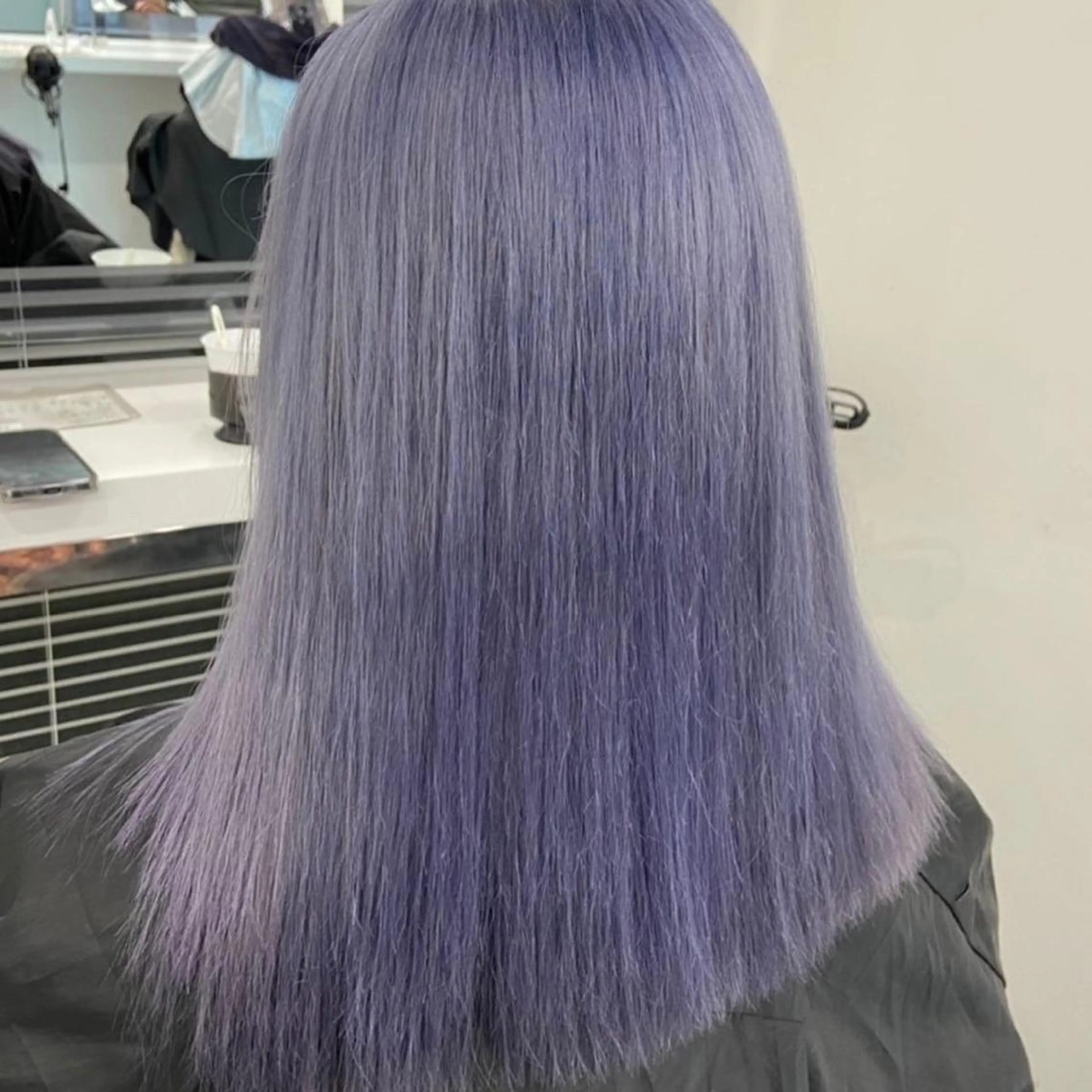 セミロング カラー コテ巻き風パーマ 🦋にこ🦋のヘアスタイル