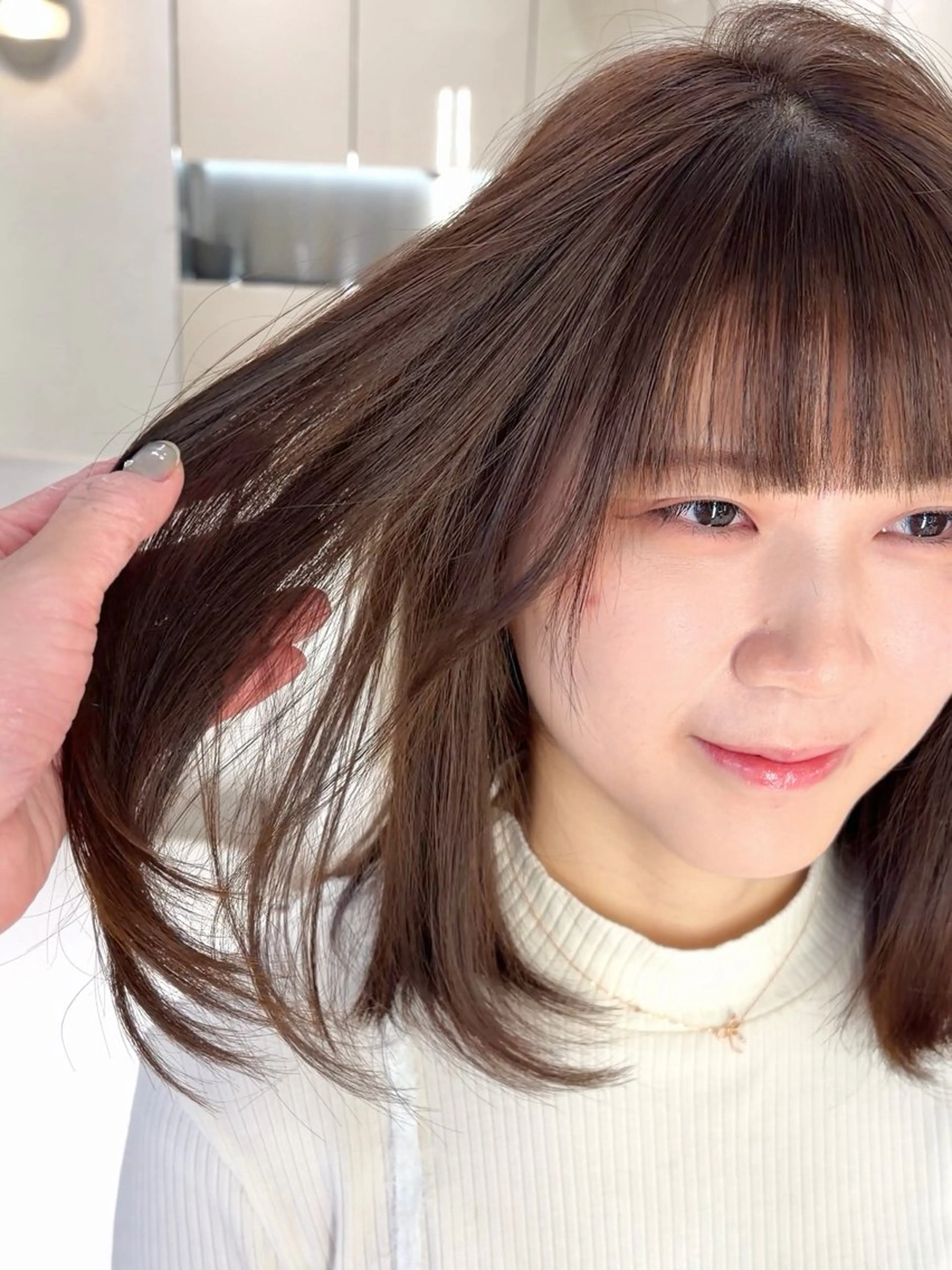 ミディアム カット ヘアカラー トリートメント 前髪・顔周りカット☆ あらいみゆのヘアスタイル
