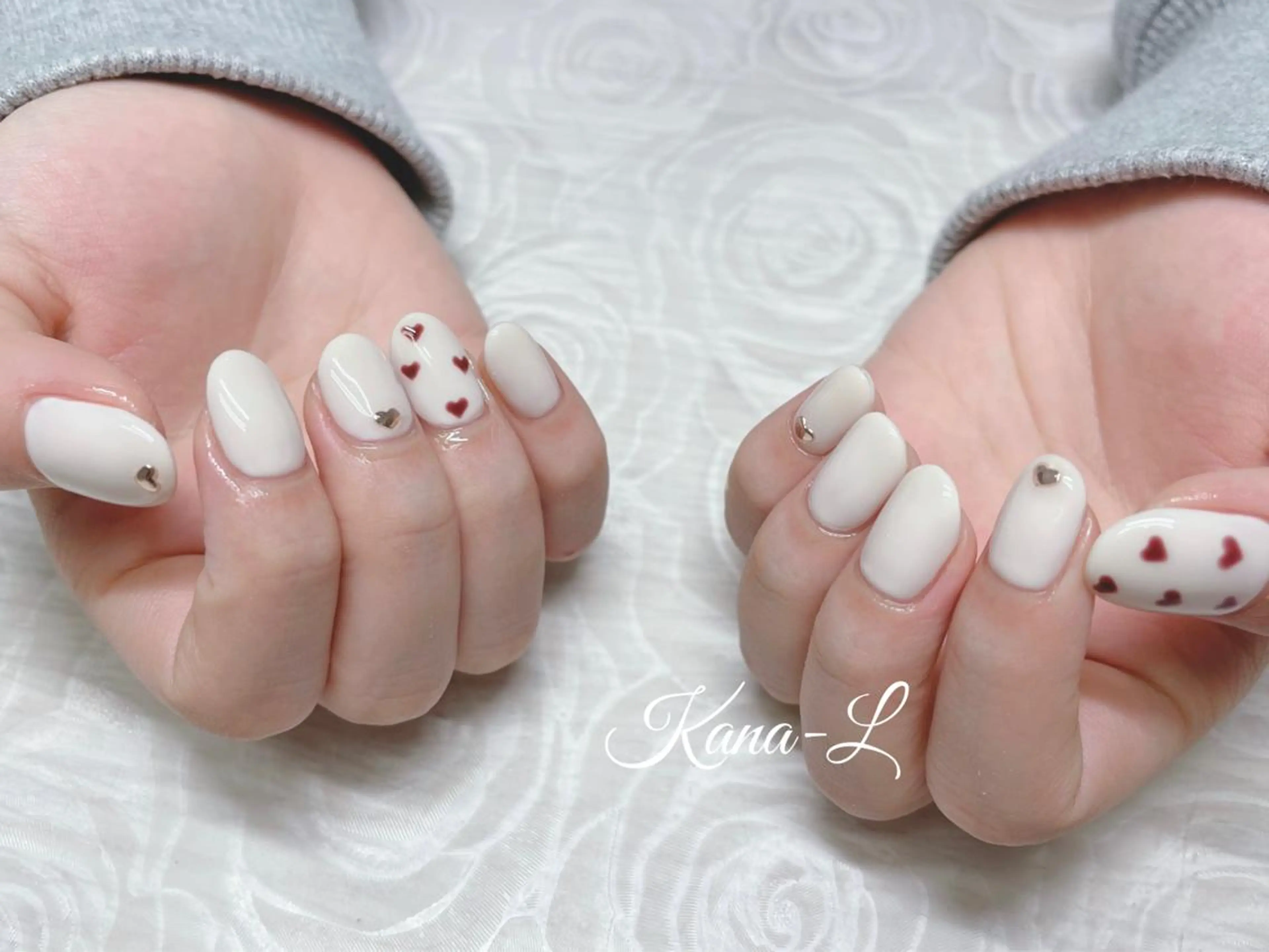 カラー ネイル ハート ホワイト 芦辺 香奈のネイルデザイン