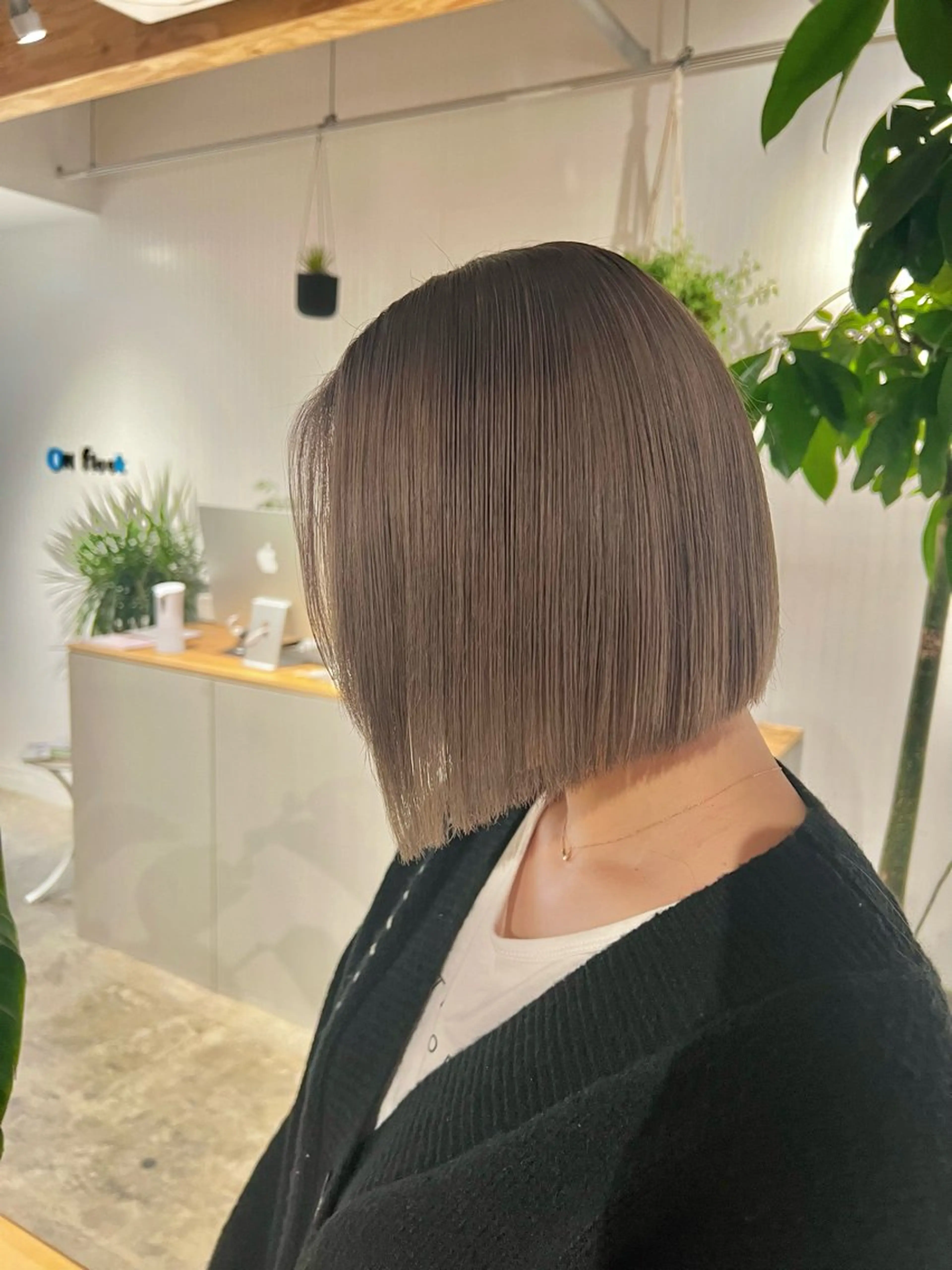 ミディアム ヘアカラー Kazusa/艶髪 /ハイトーン🌈のヘアスタイル