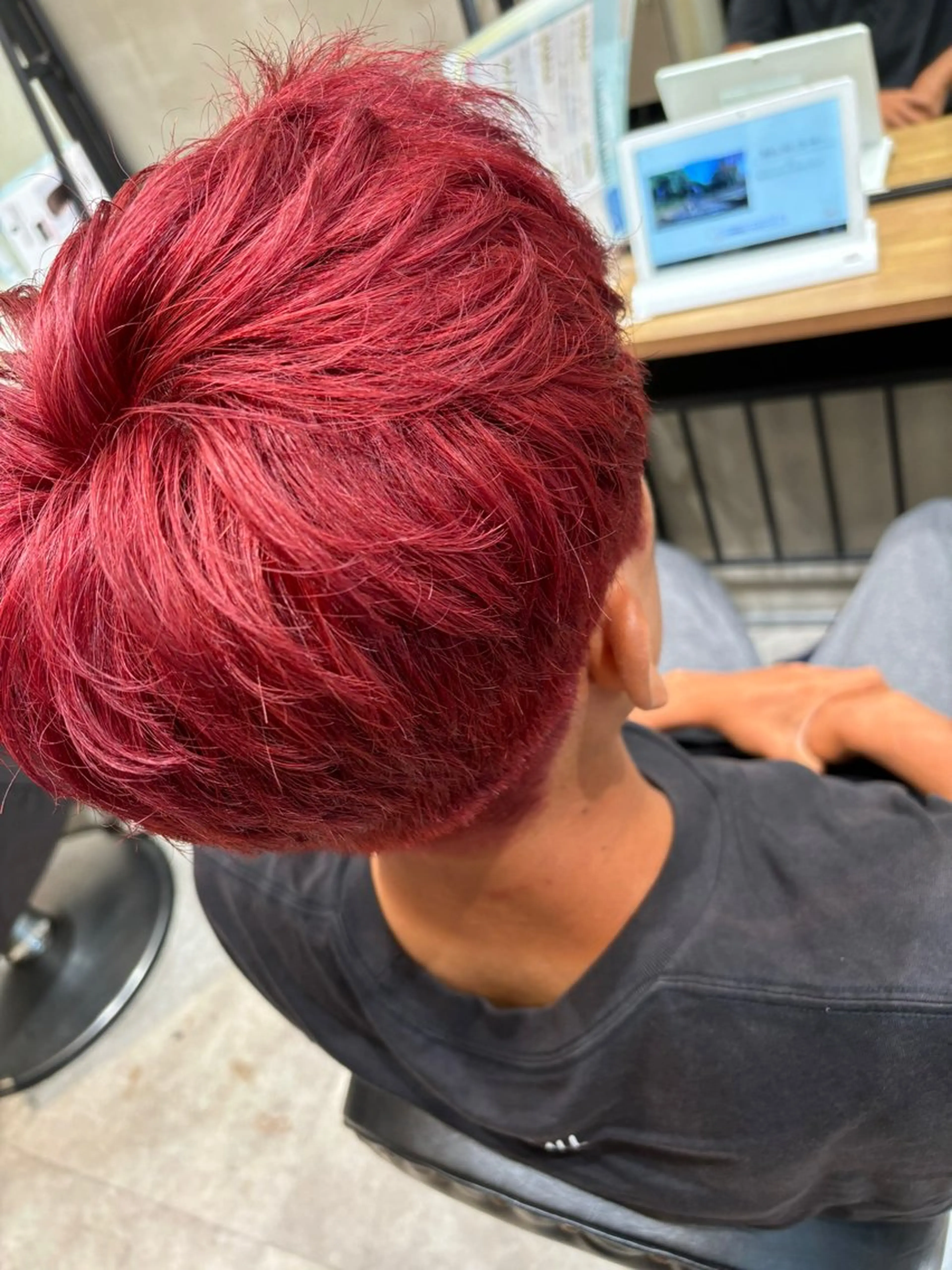 カラー メンズ loe博多 五十嵐弘雄のヘアスタイル