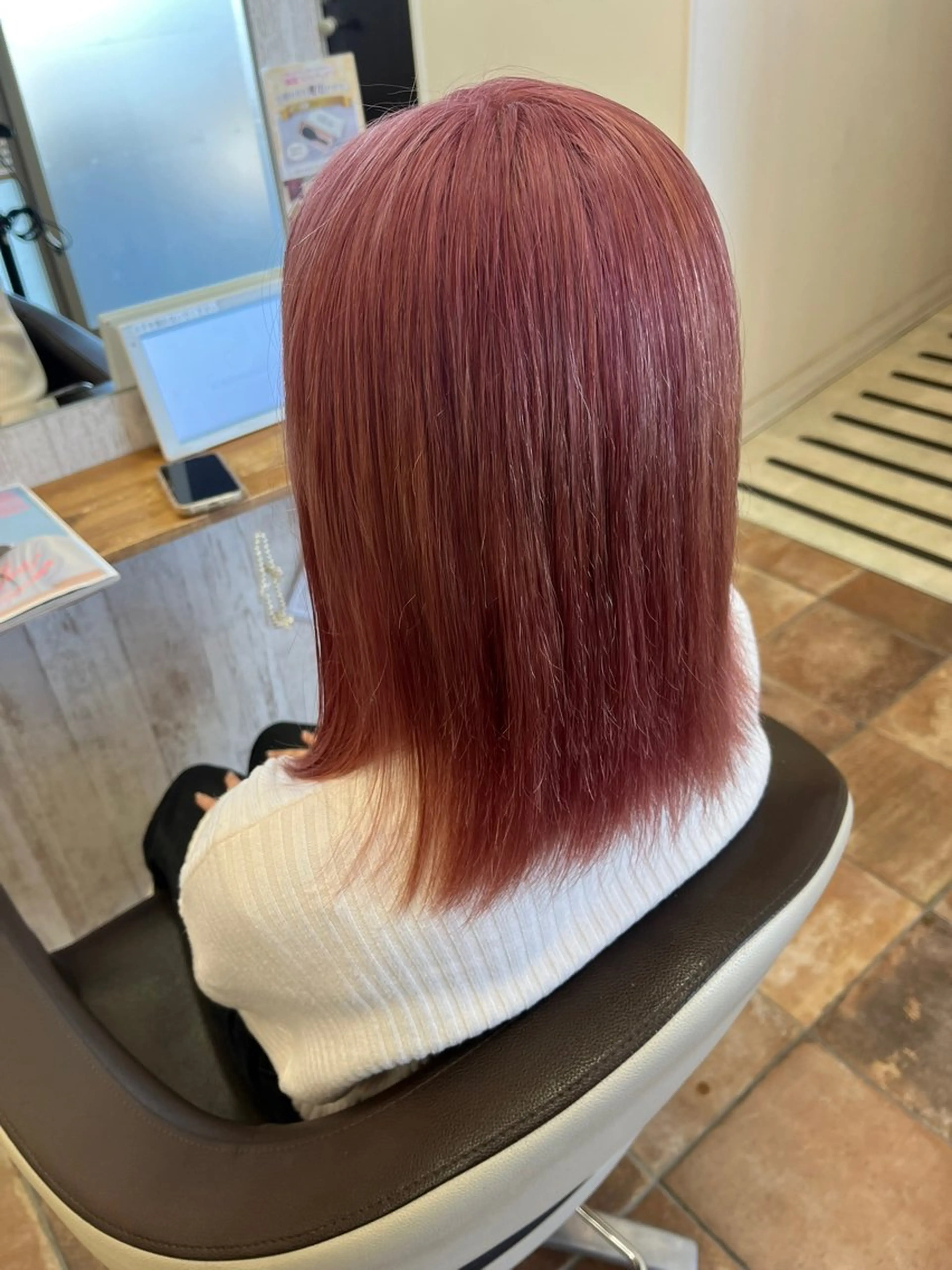 カラー 佐藤 優のヘアスタイル