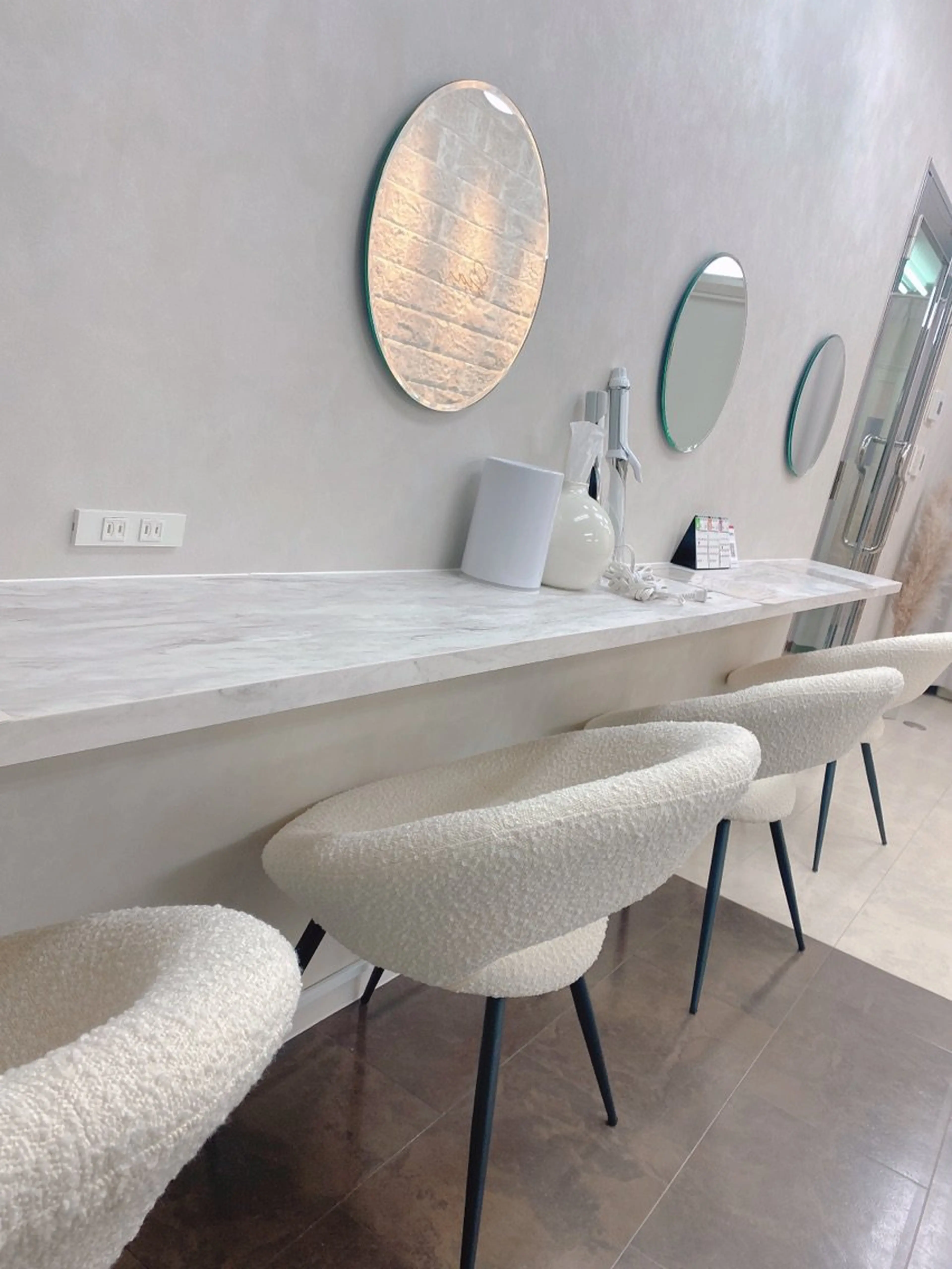 パリジェンヌ・まつげパーマ・眉毛専門店　Sia.京橋店の内観・外観3