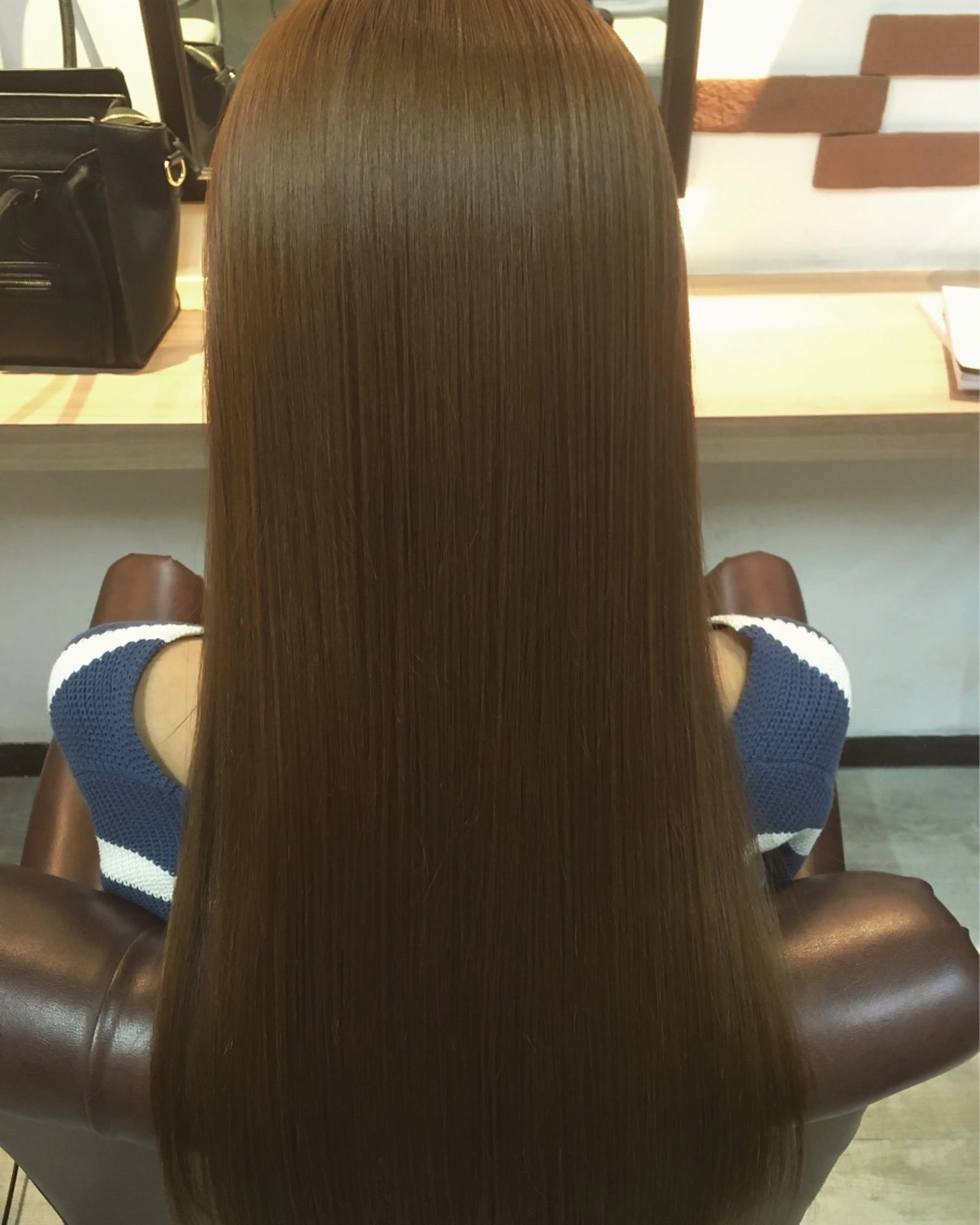 Throneの内観・外観3