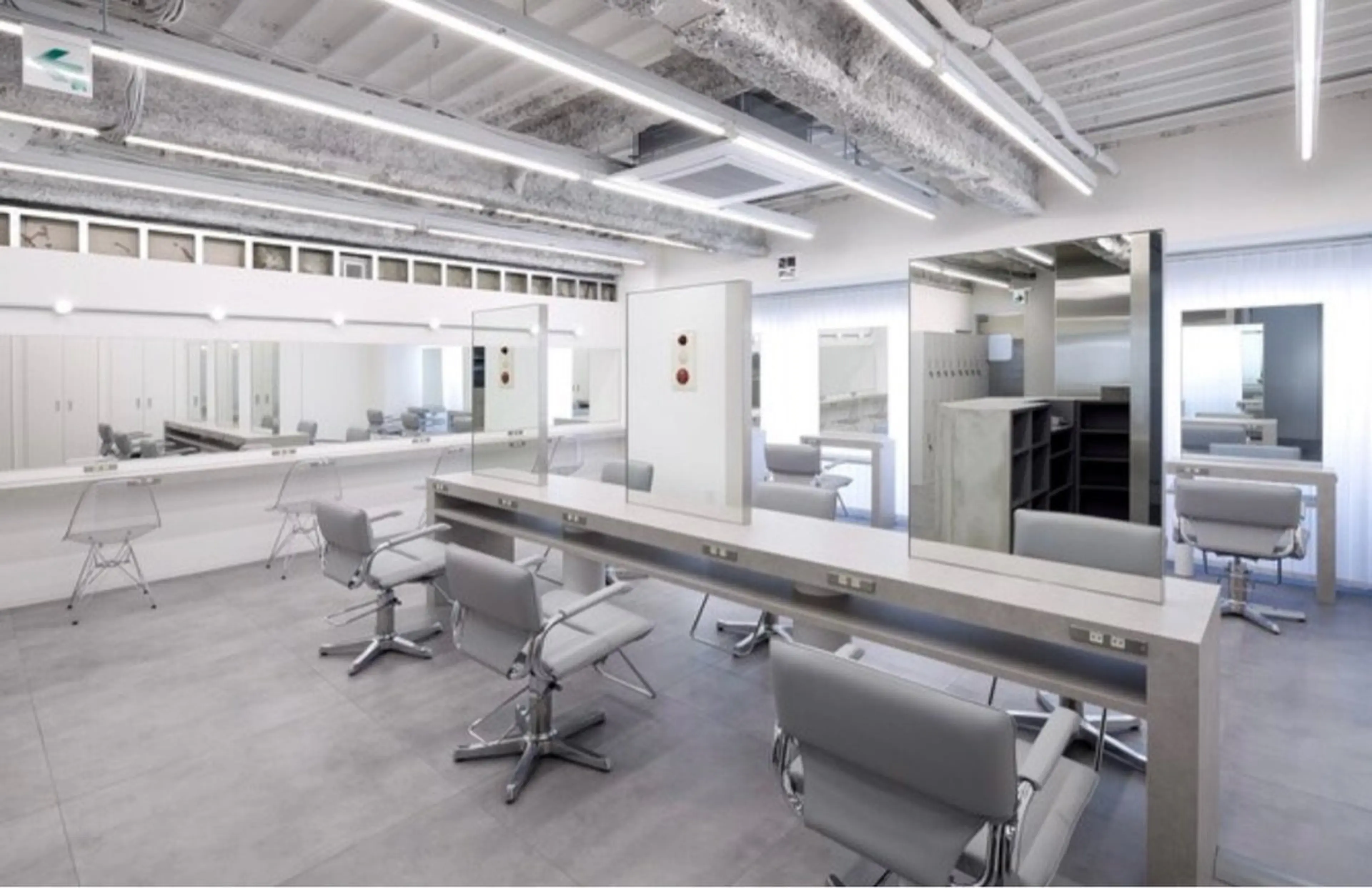 GAME 名古屋栄店の内観・外観2