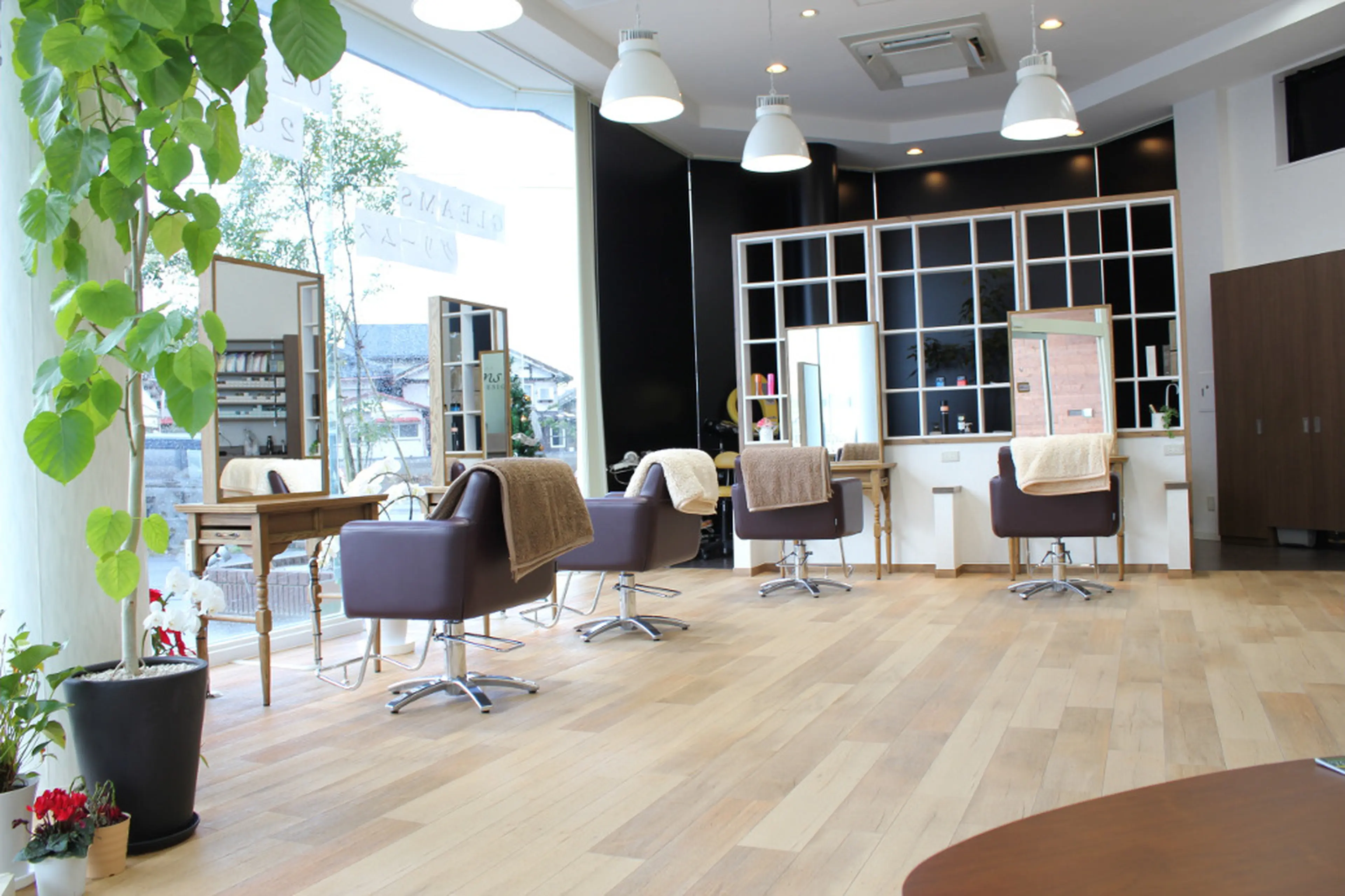 GLEAMSの内観・外観1