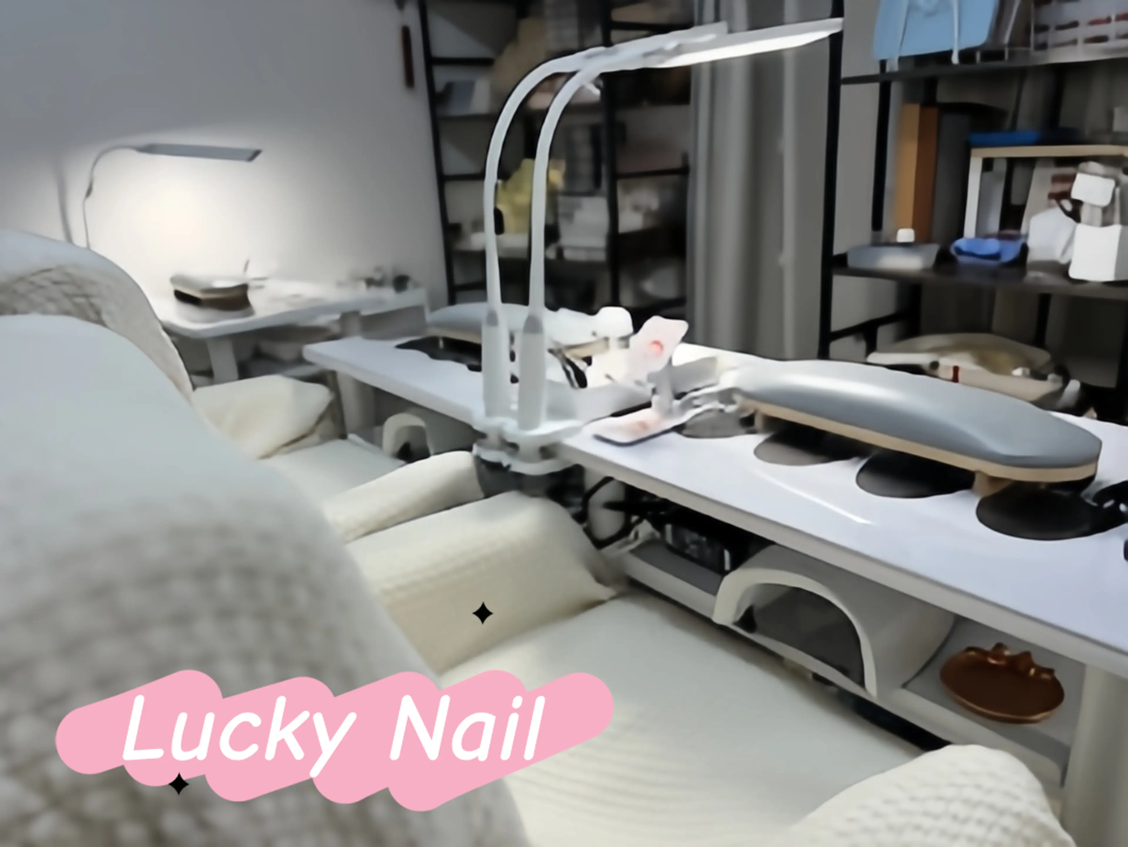 LUCKY Nail Salonの内観・外観1