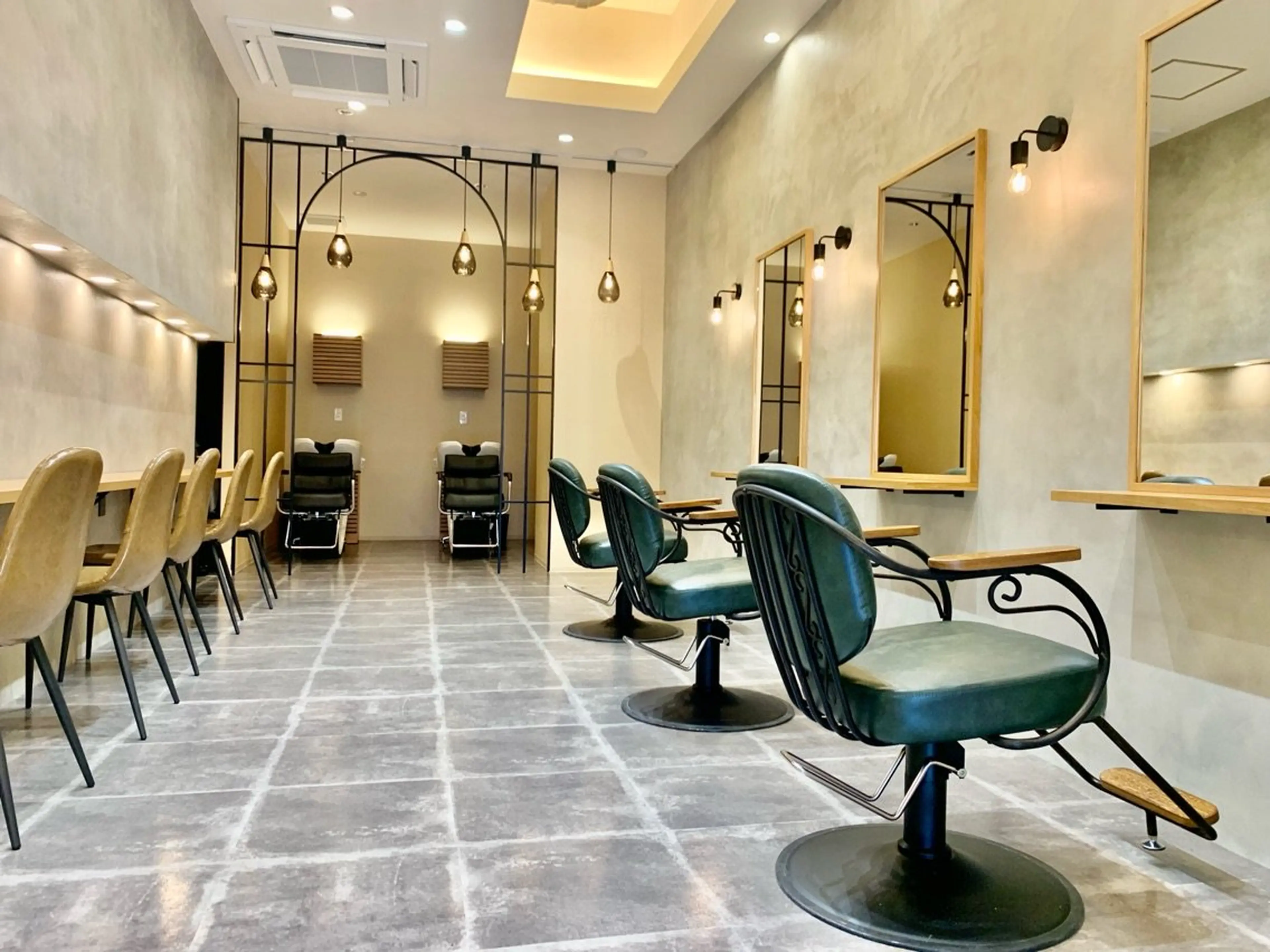 beauty:beast武雄店の内観・外観2