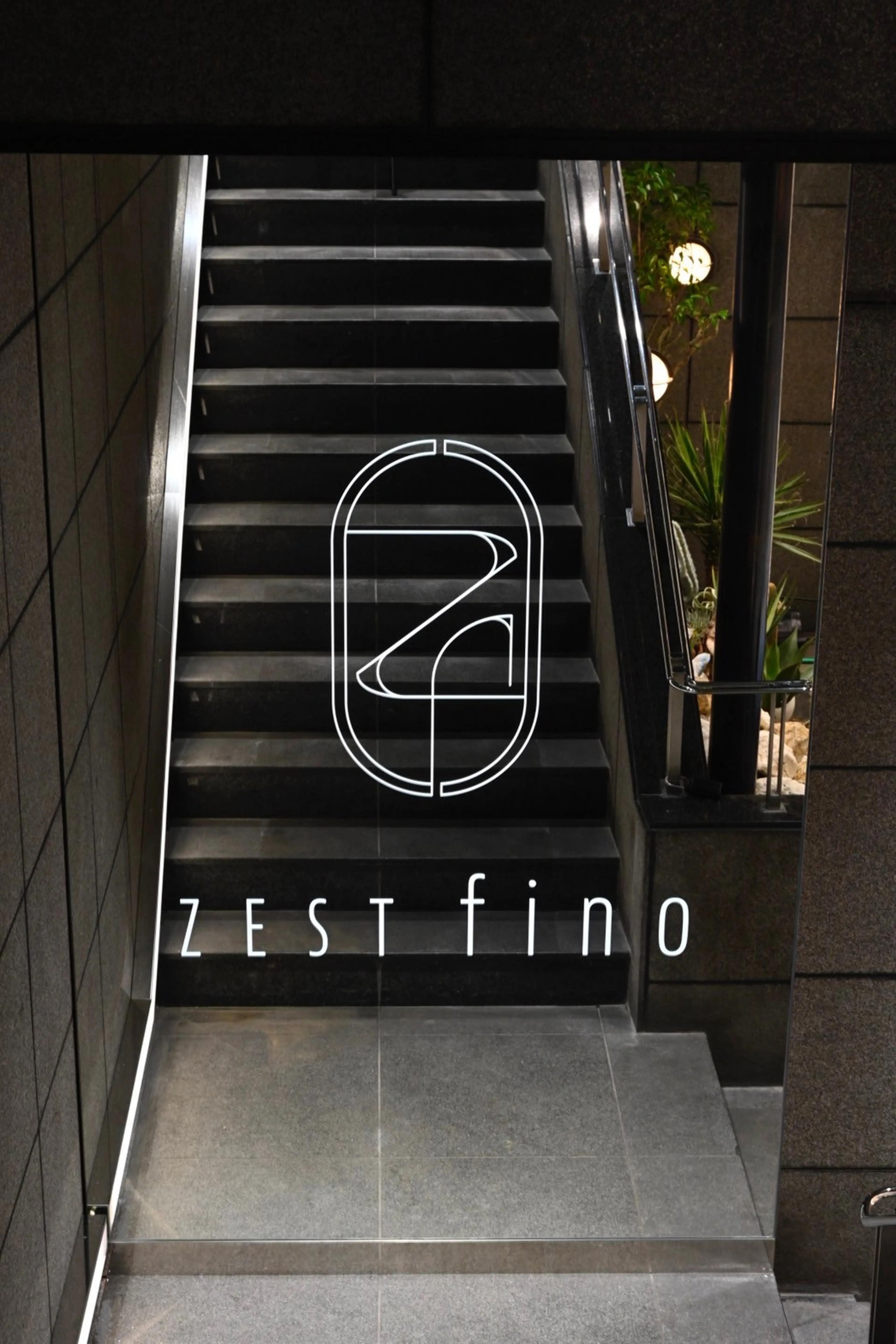 ZEST finoの内観・外観2