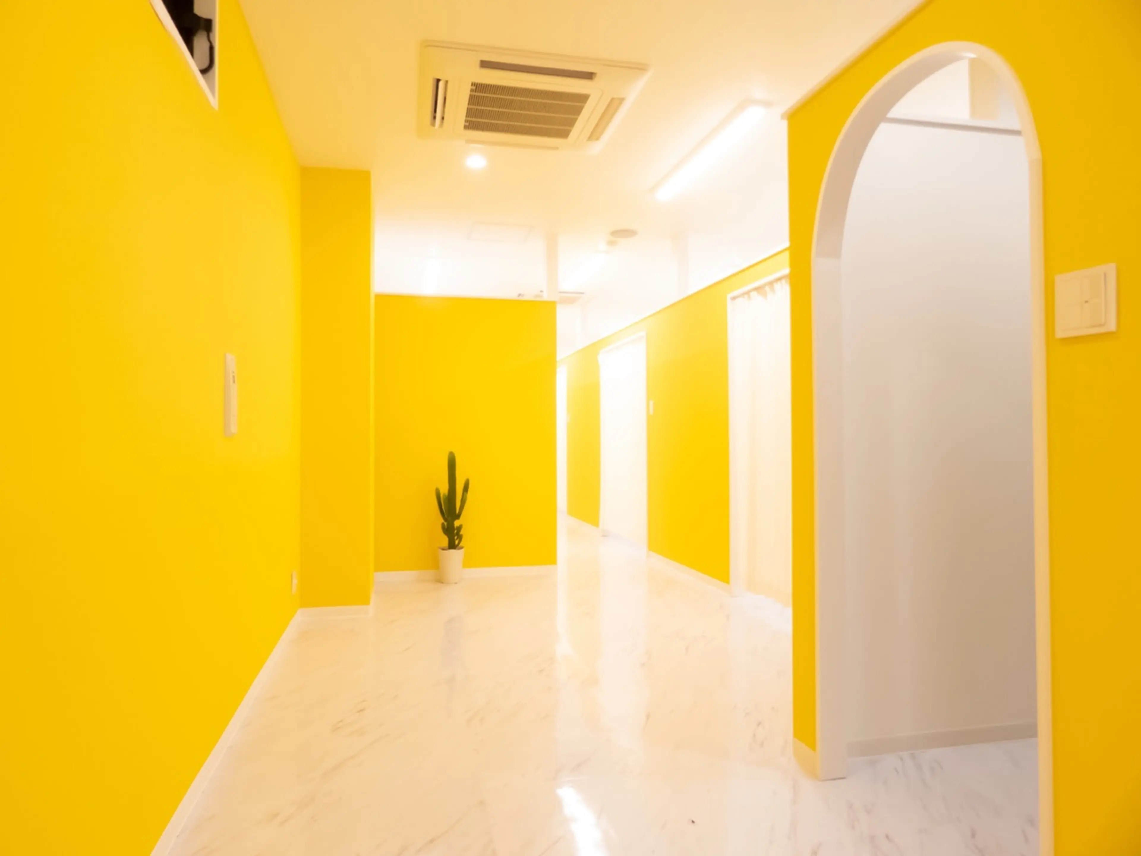 SARA TOTAL BEAUTY SALON 別館の内観・外観1