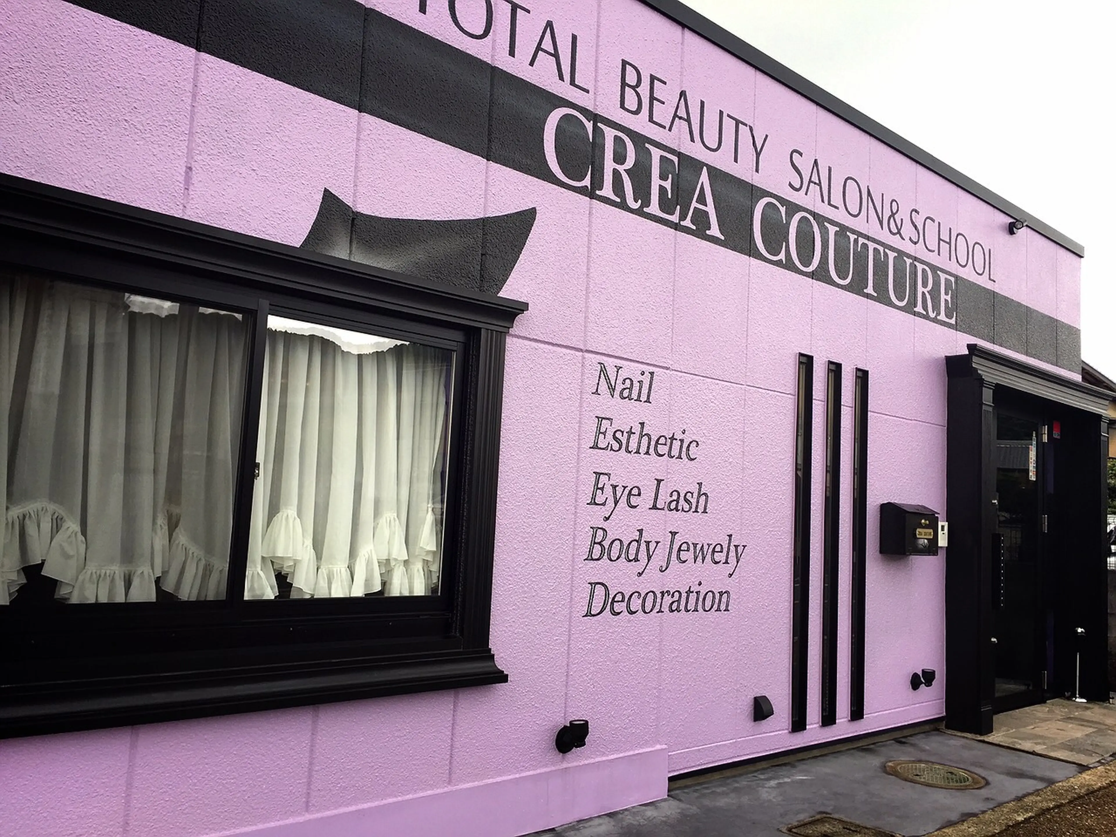 CREA COUTUREの内観・外観1