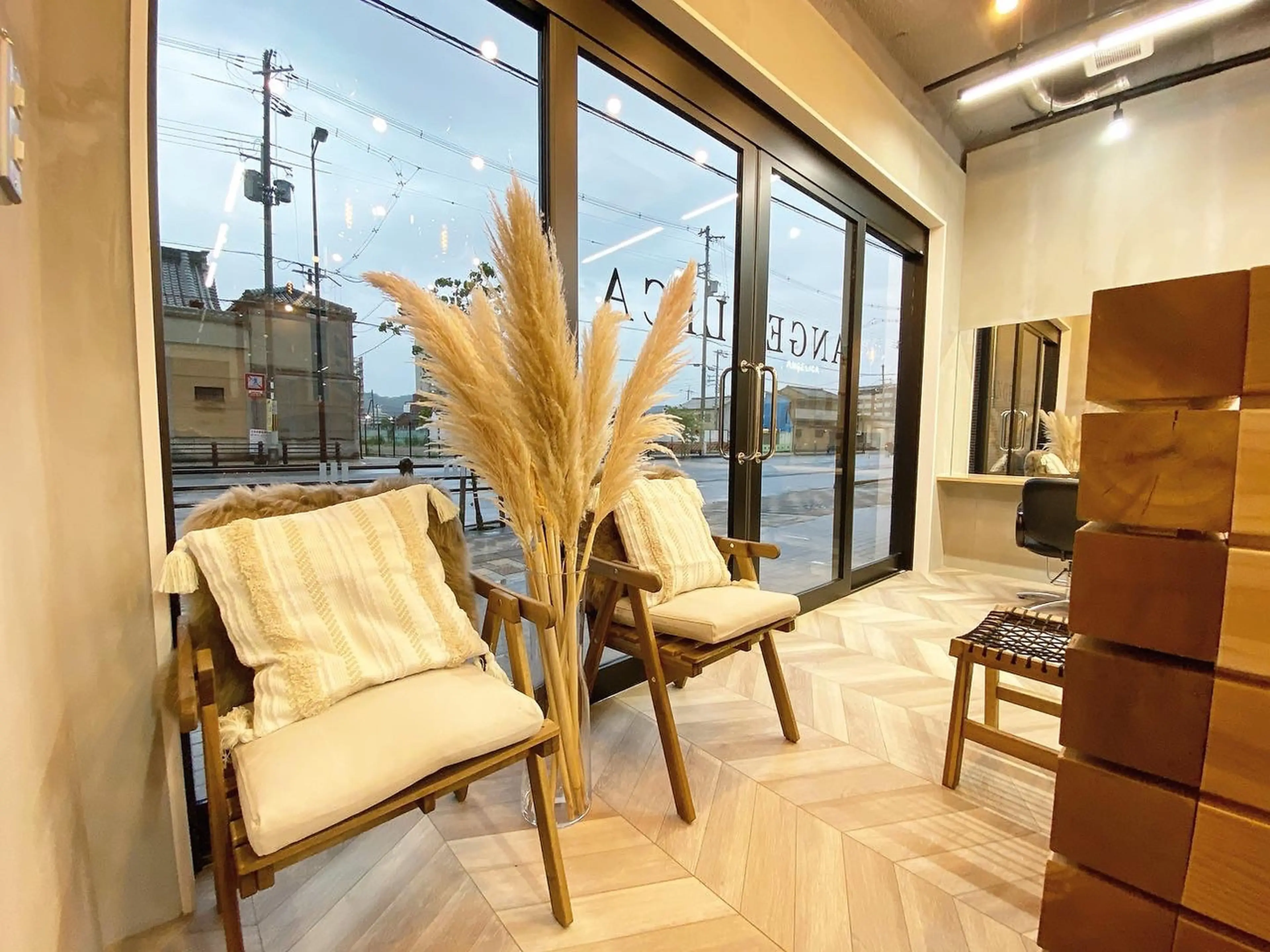 ANGELICA JR京都駅前店の内観・外観2