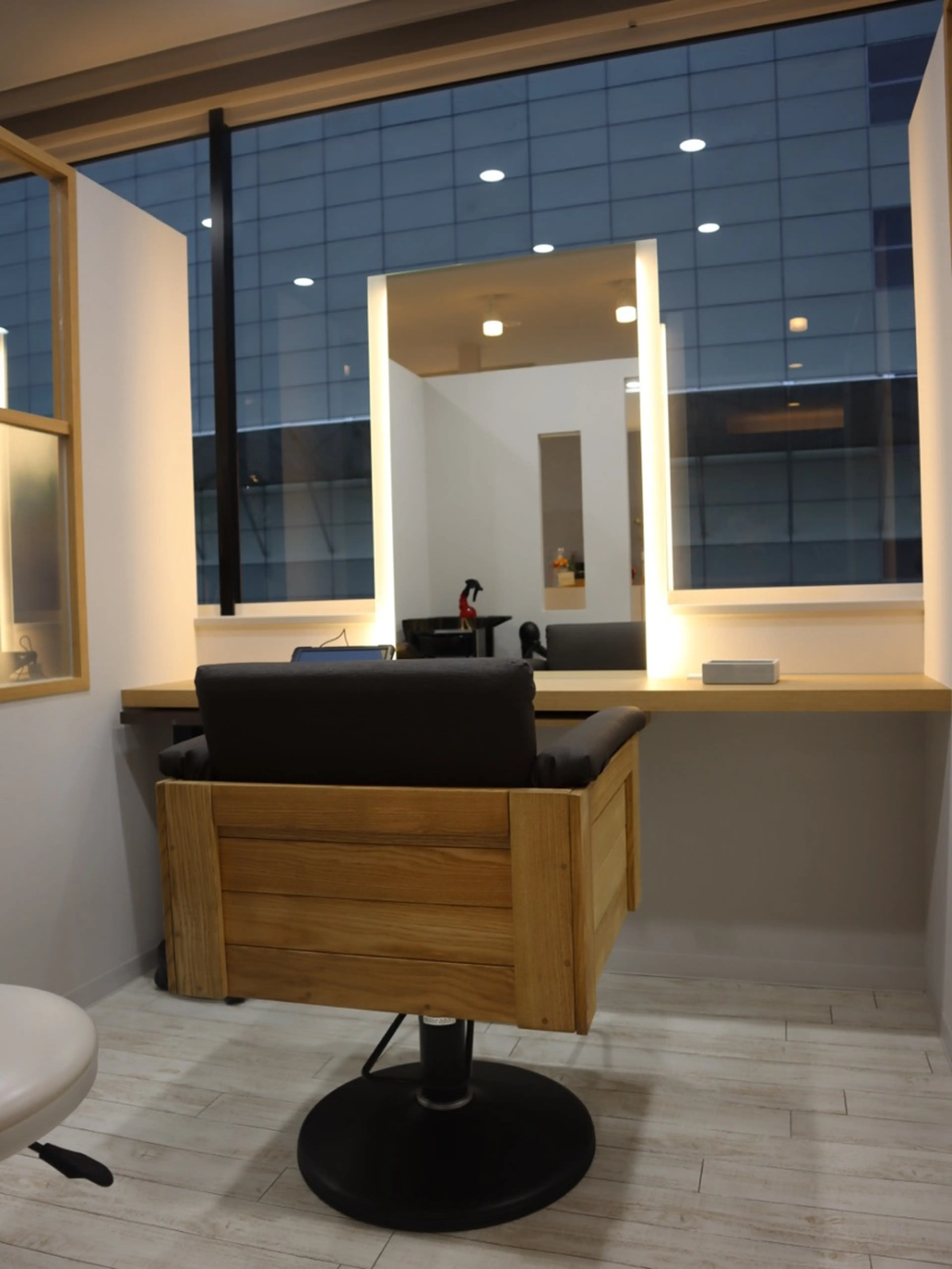 Act premier hair 栄【アクトプレミアヘアー】の内観・外観3