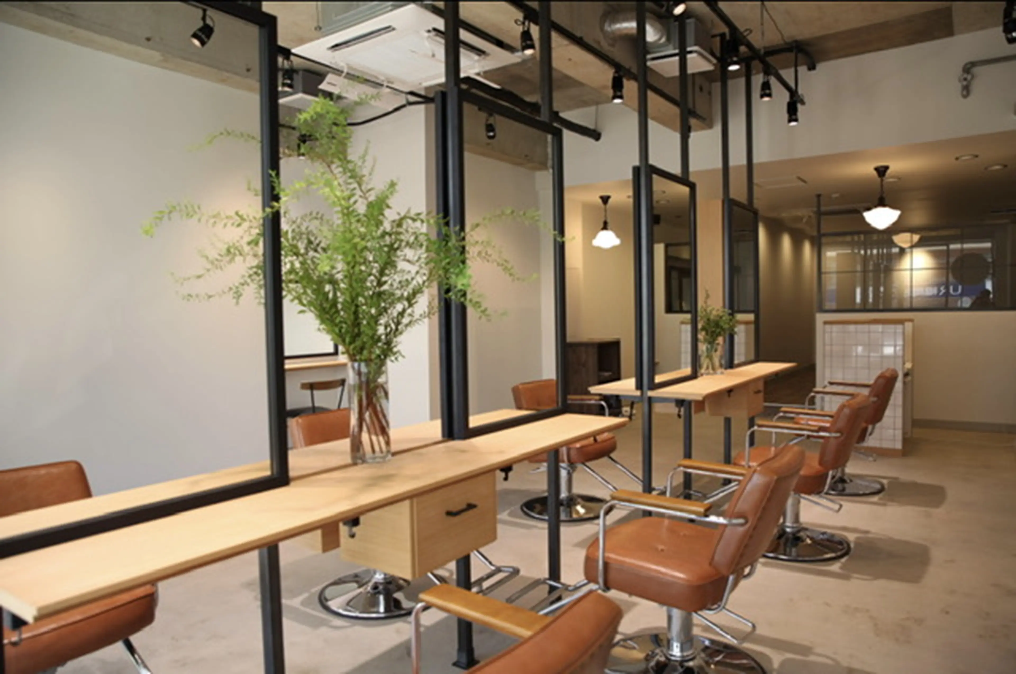 sion HAIR DESIGNの内観・外観3