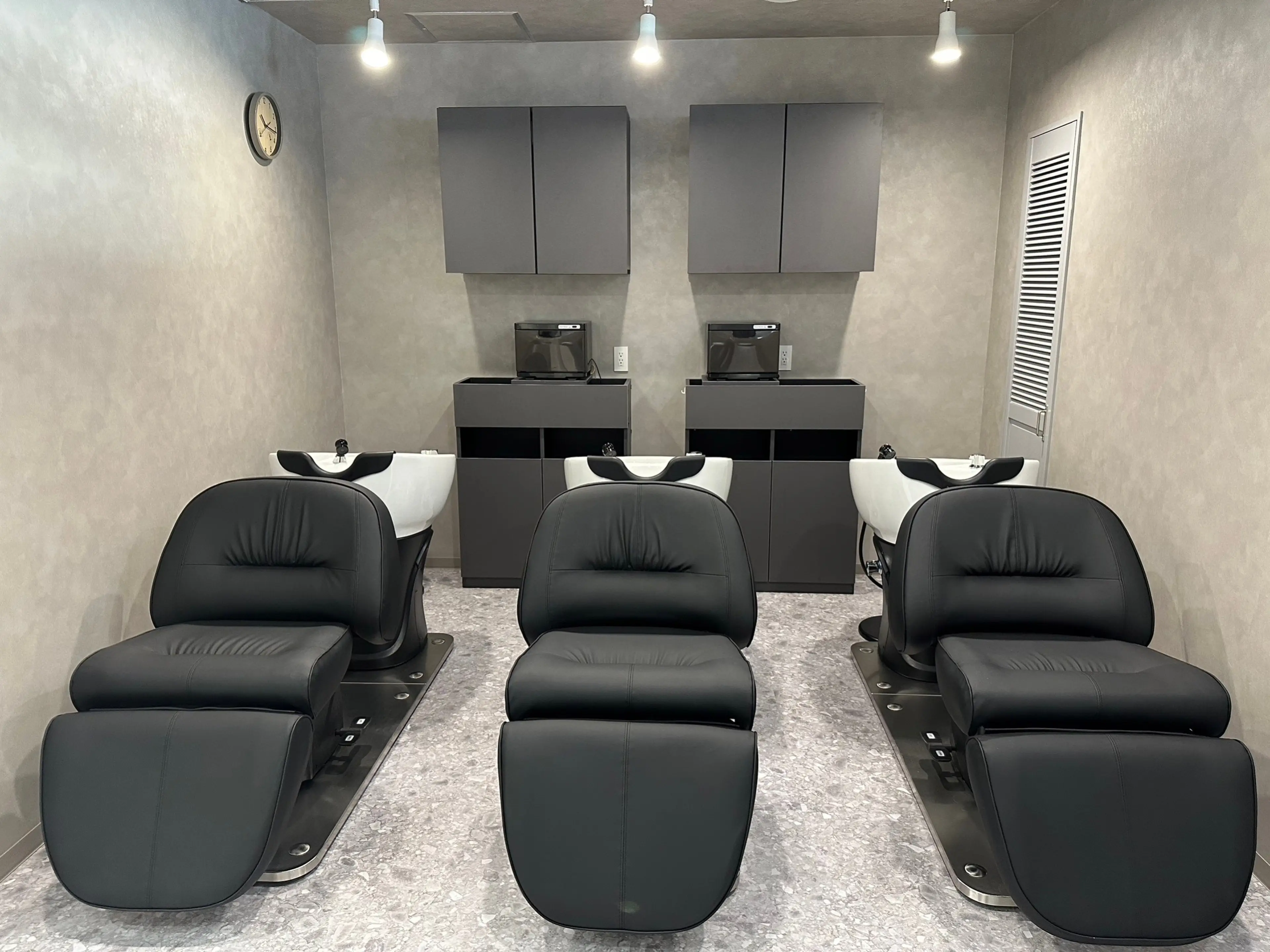 Zina パシフィーク天神 髪質改善＆トリートメントの内観・外観3