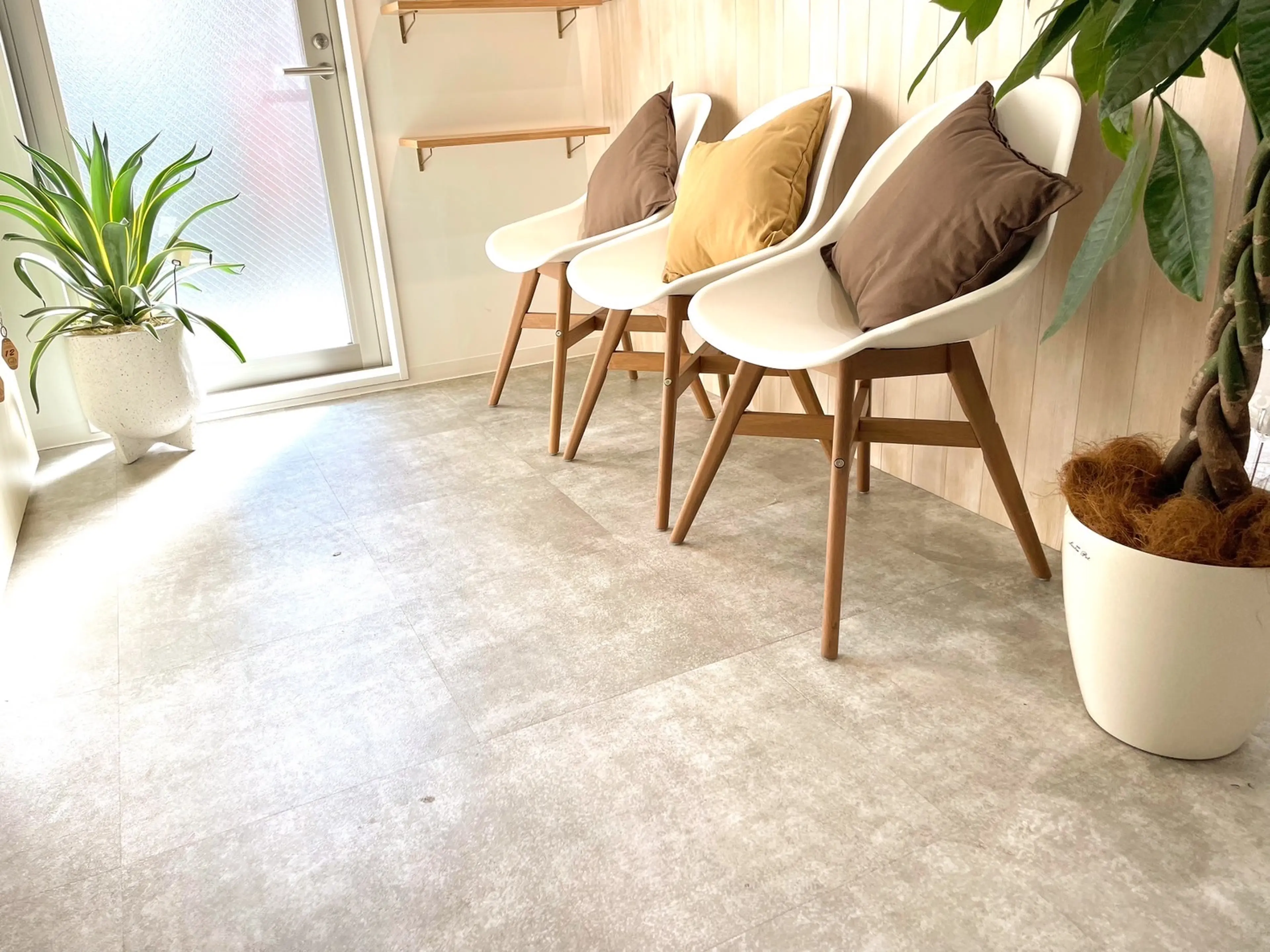 LA.MIUの内観・外観1