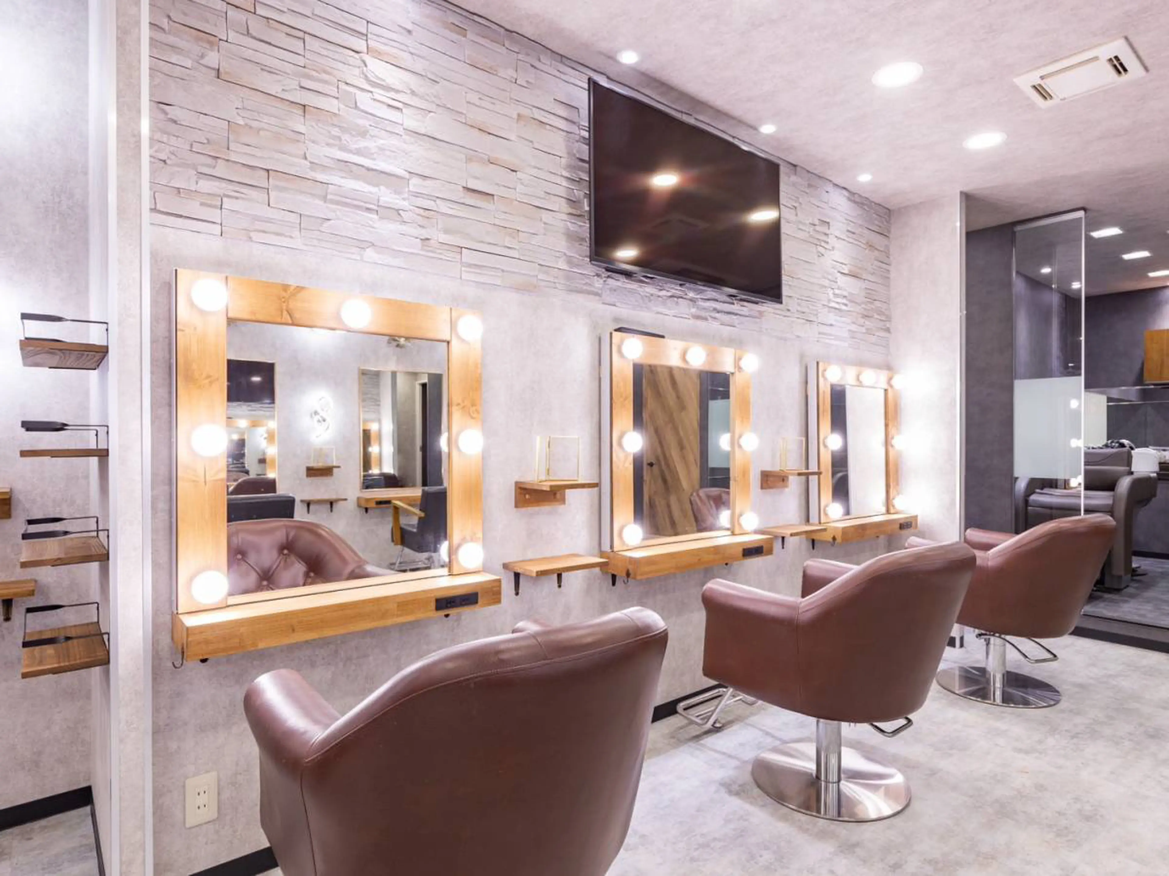 LILY【リリィー】の内観・外観2