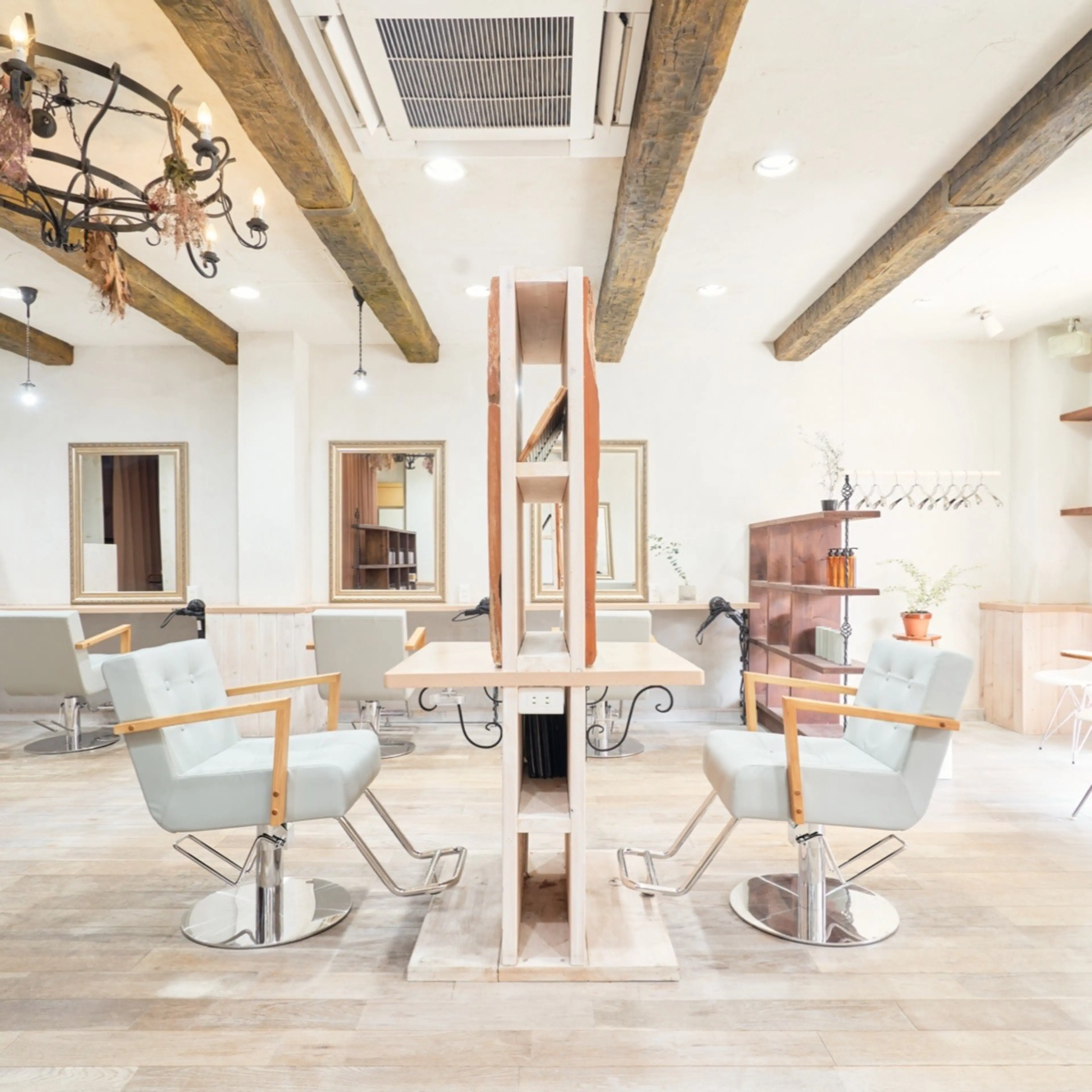 calm【カーム】の内観・外観1