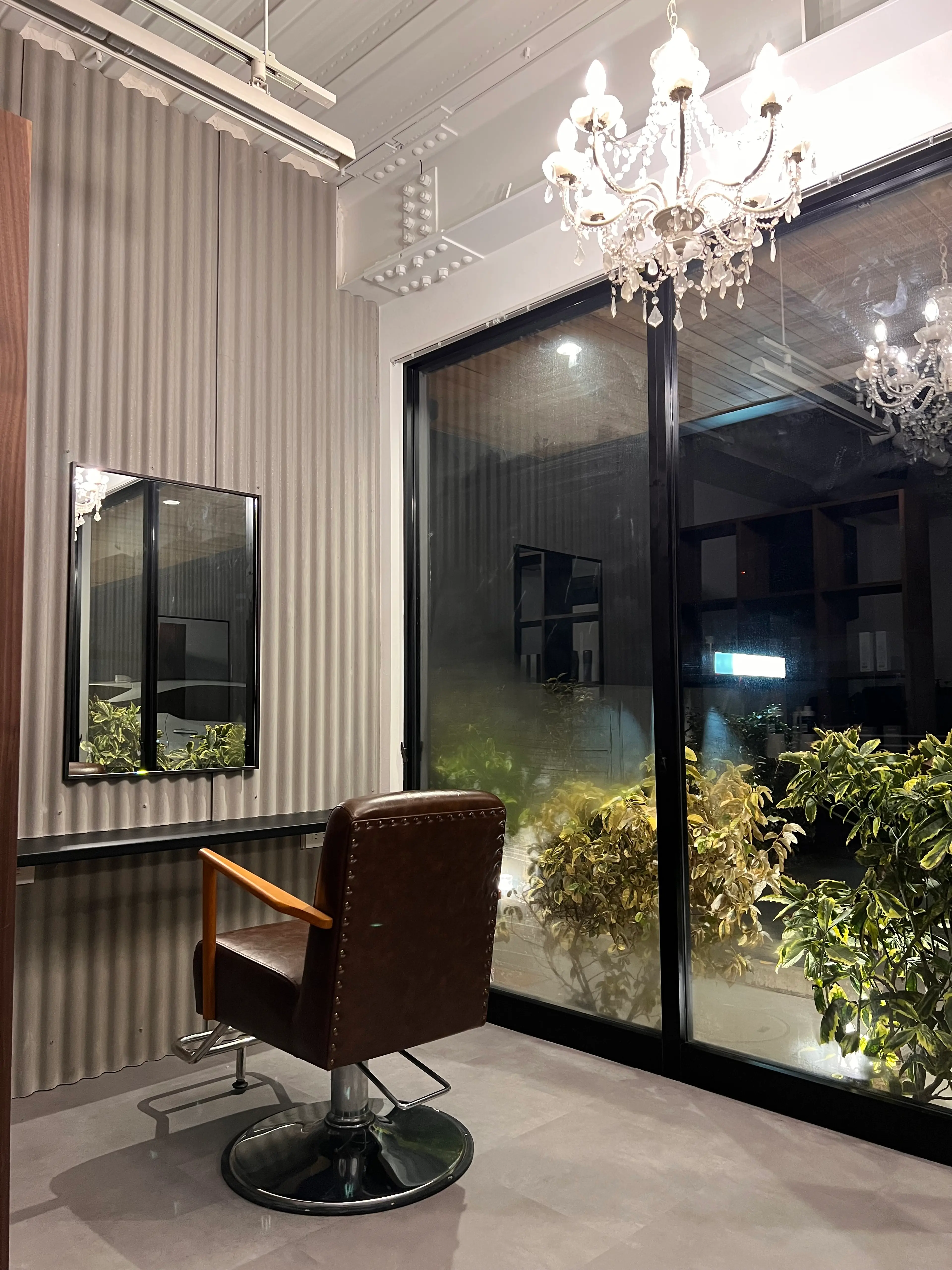 MARDIGRASの内観・外観1