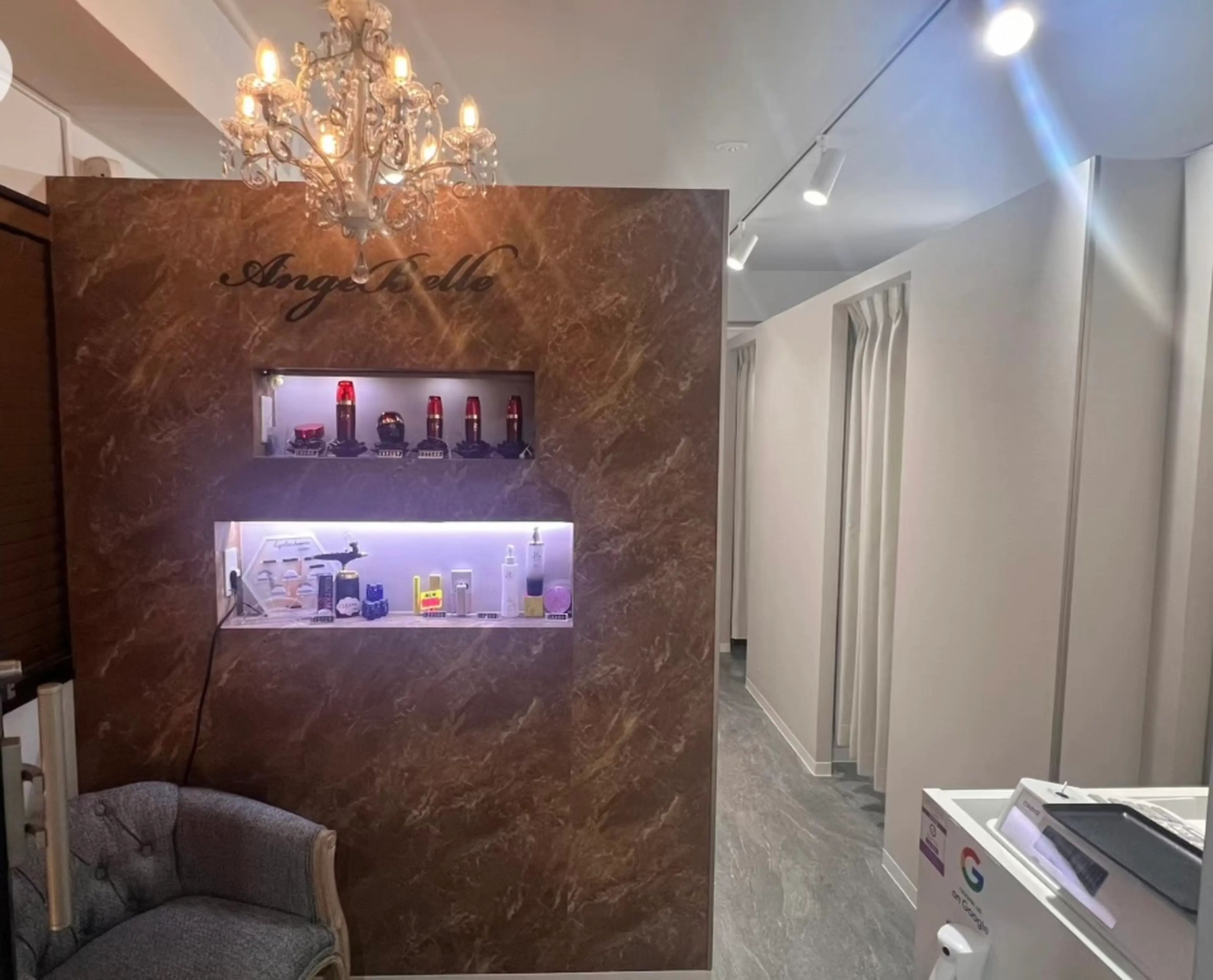 アンジュベルの内観・外観1