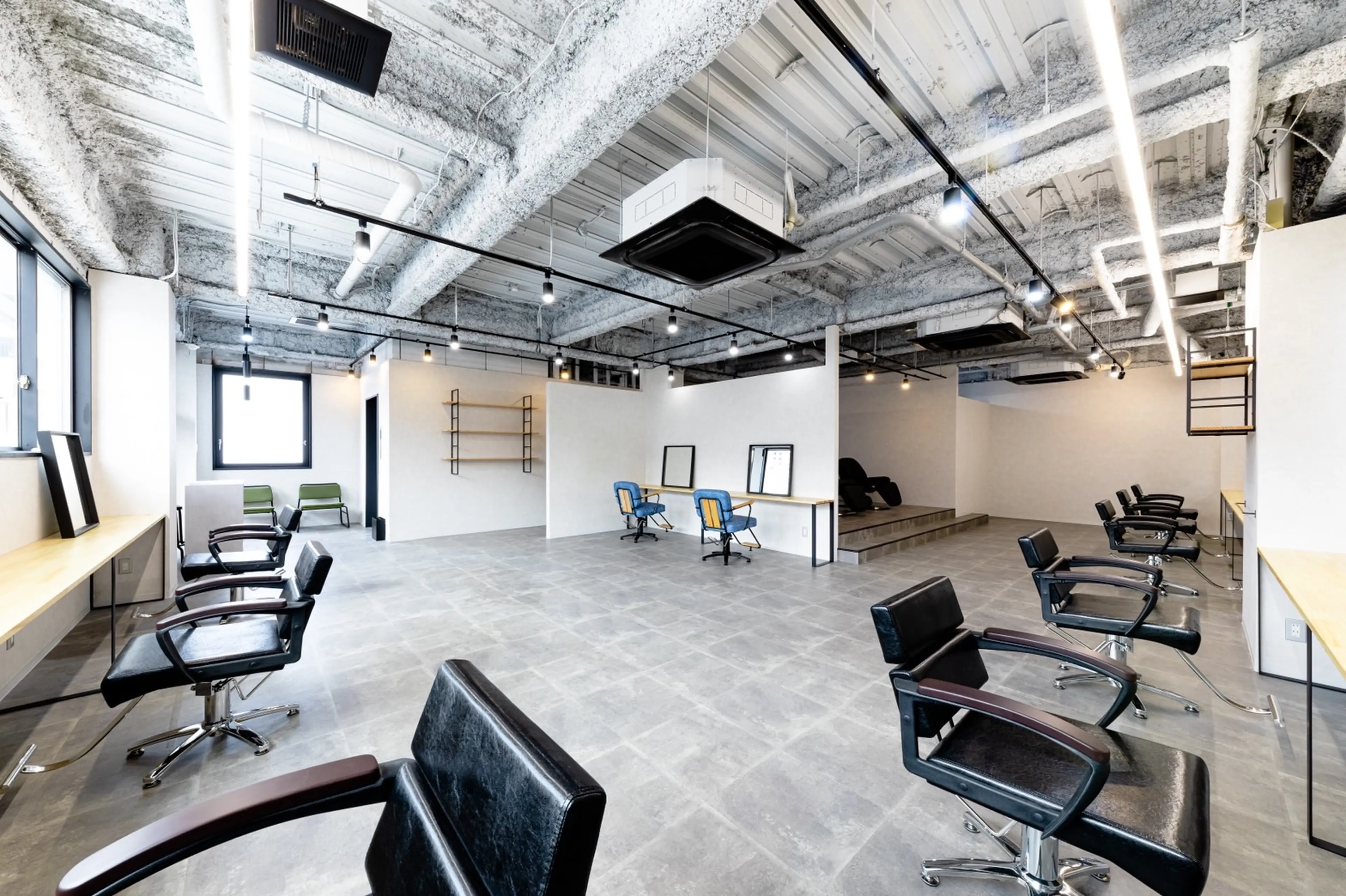 エルオオサカシンサイバシテンの内観・外観1