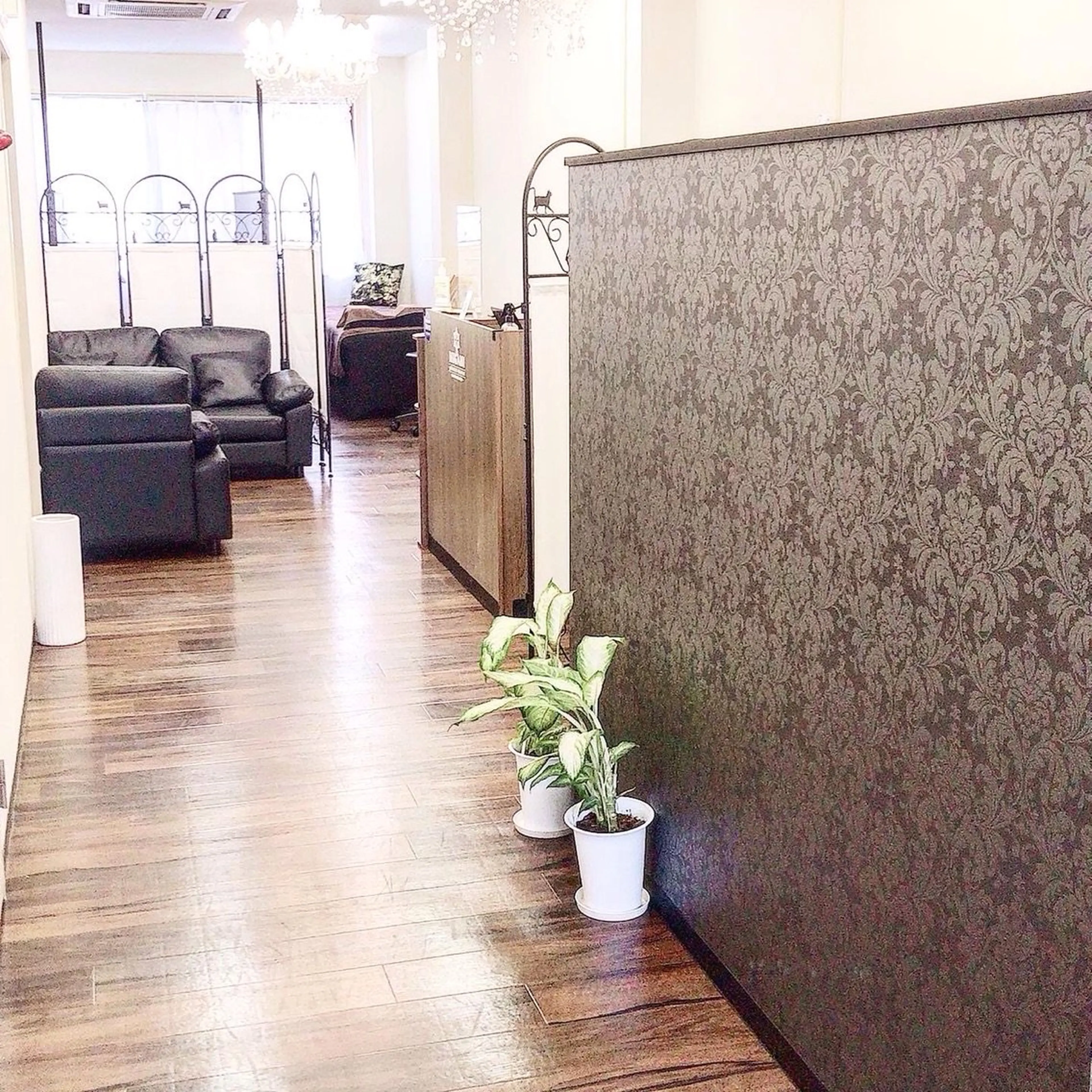 MEGAMI EYELASH LOUNGE 尼崎店の内観・外観2