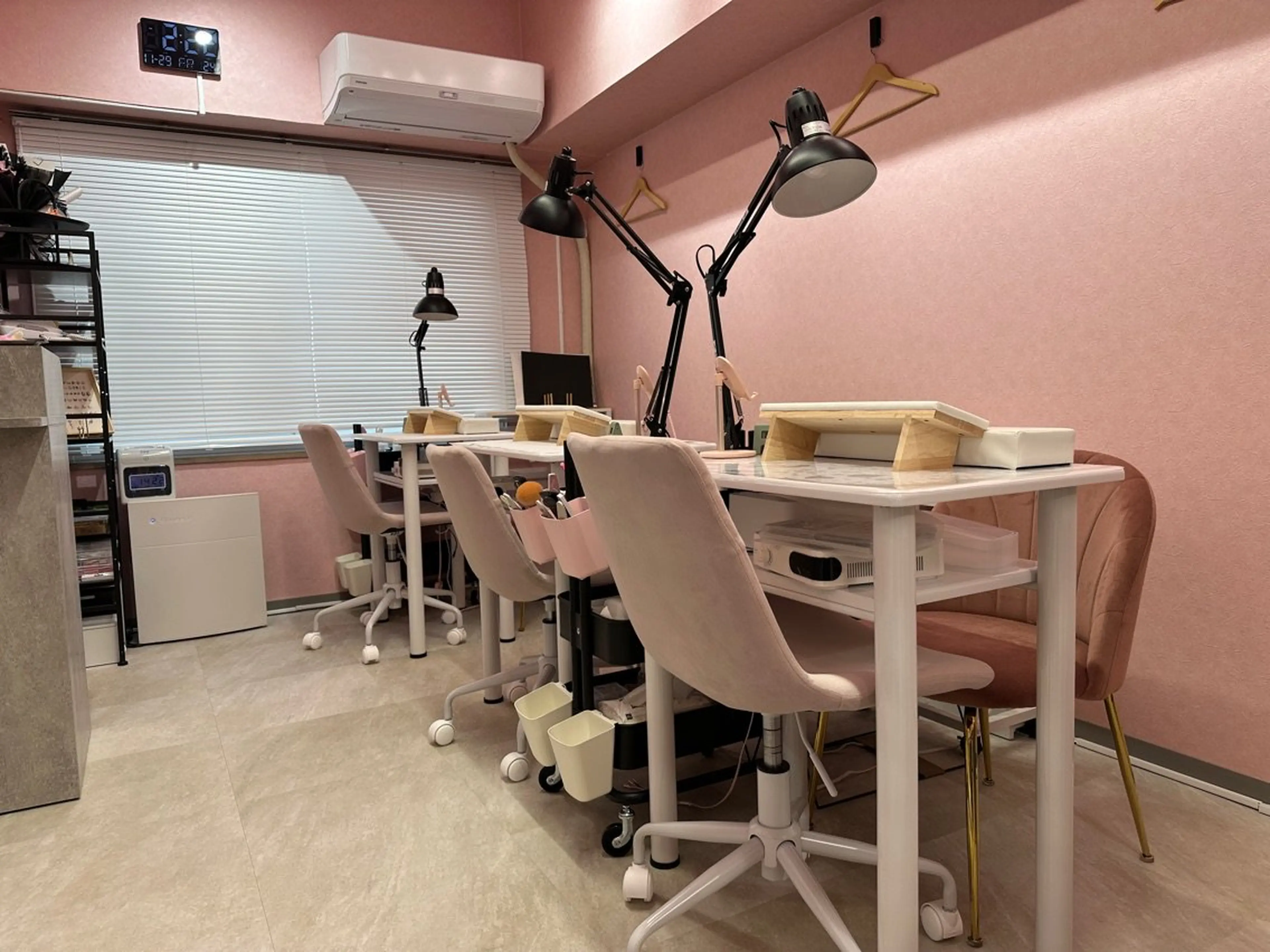 Dark honey池袋店の内観・外観3