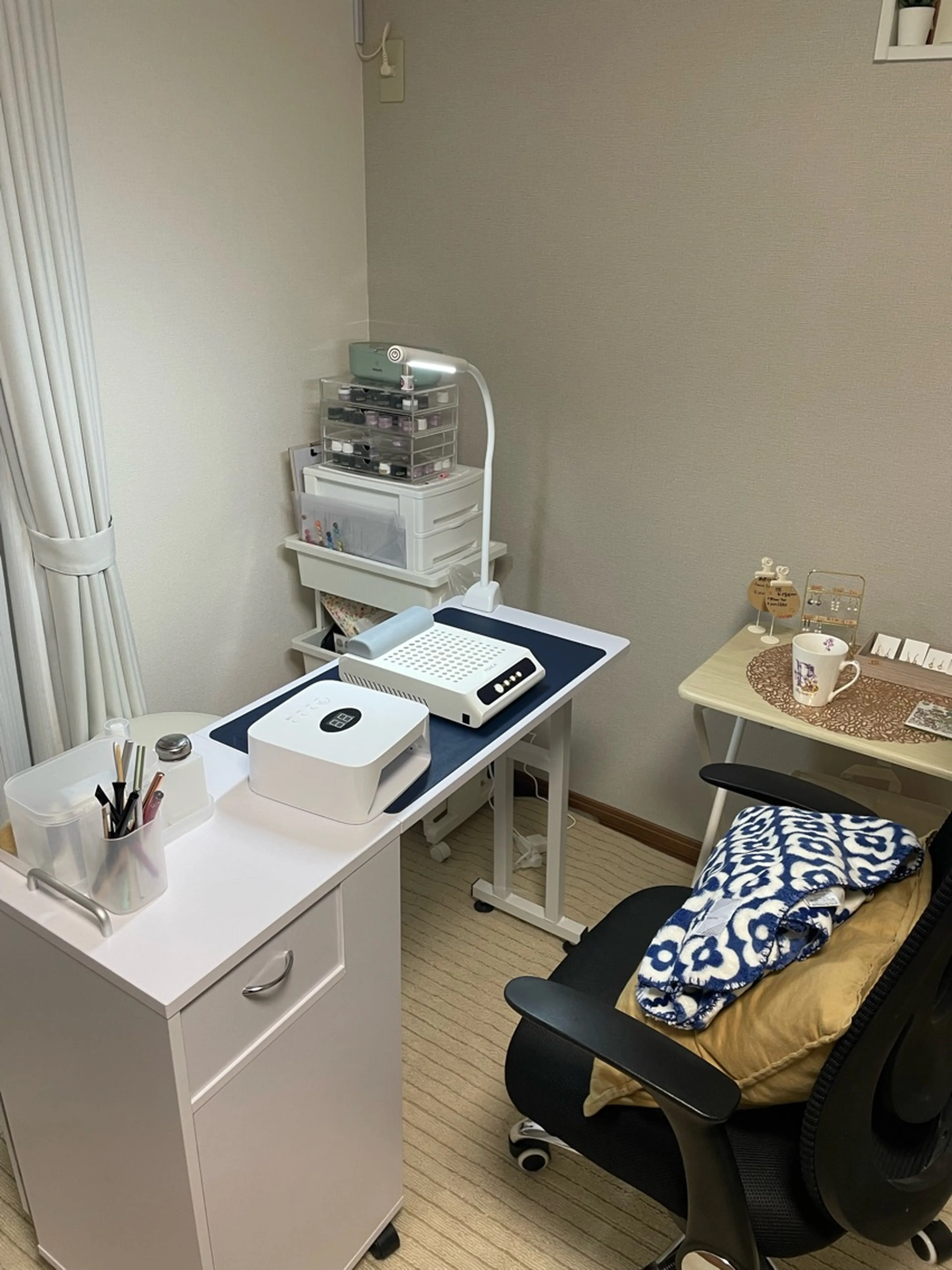 M.nailの内観・外観1