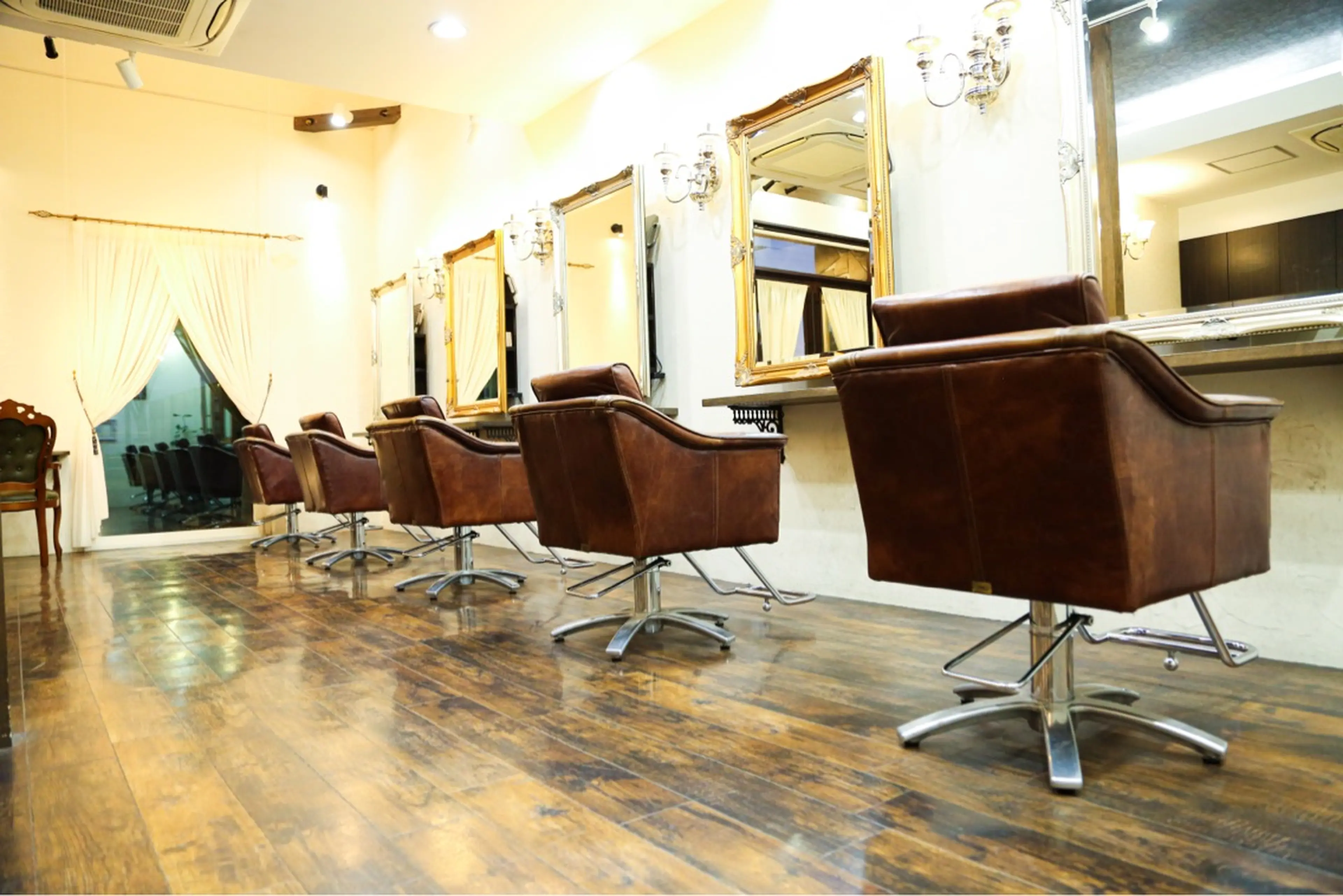 hairdesign    chambordの内観・外観2