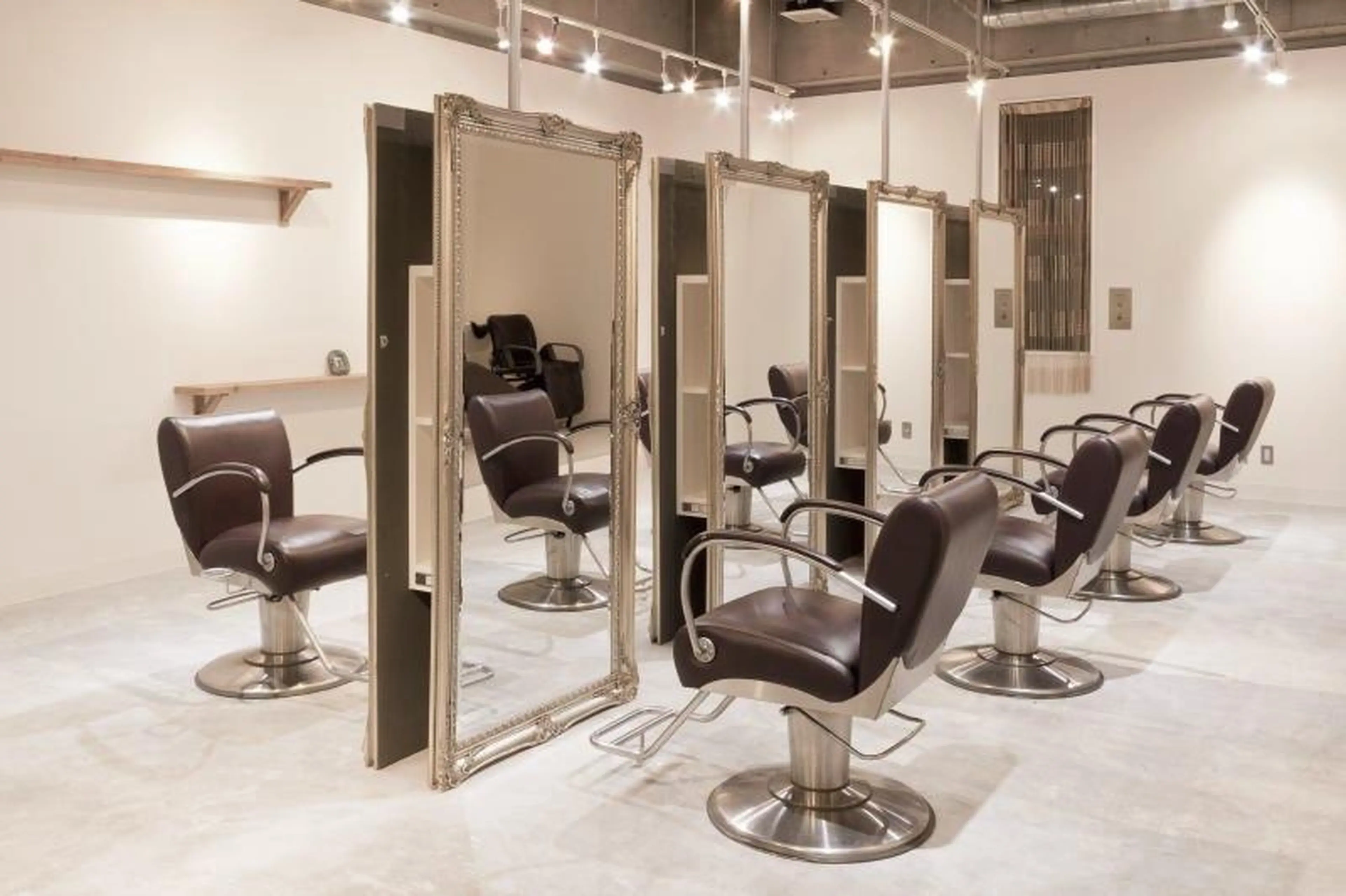 angeの内観・外観1