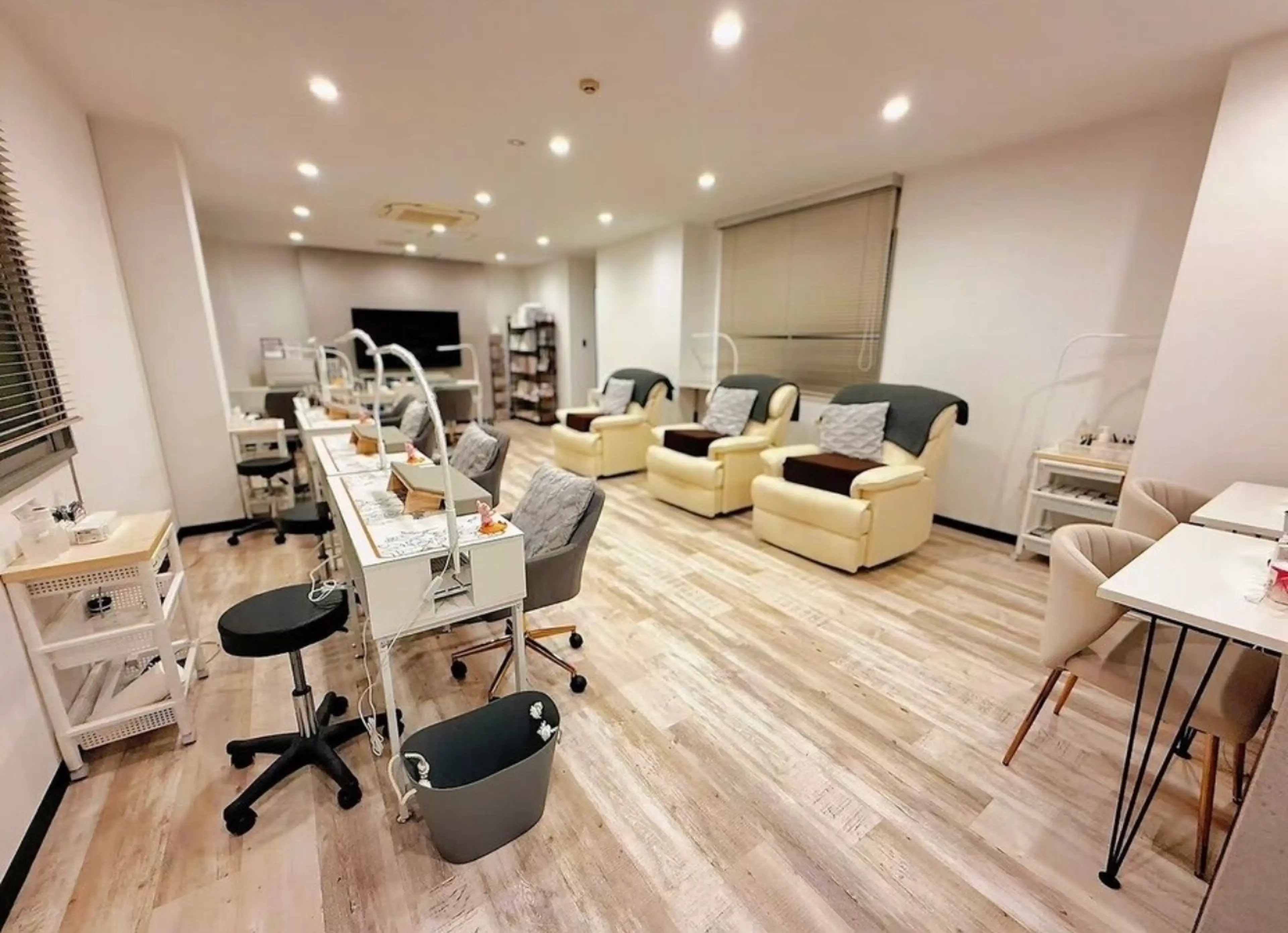 Lunoa eyelash salonの内観・外観1