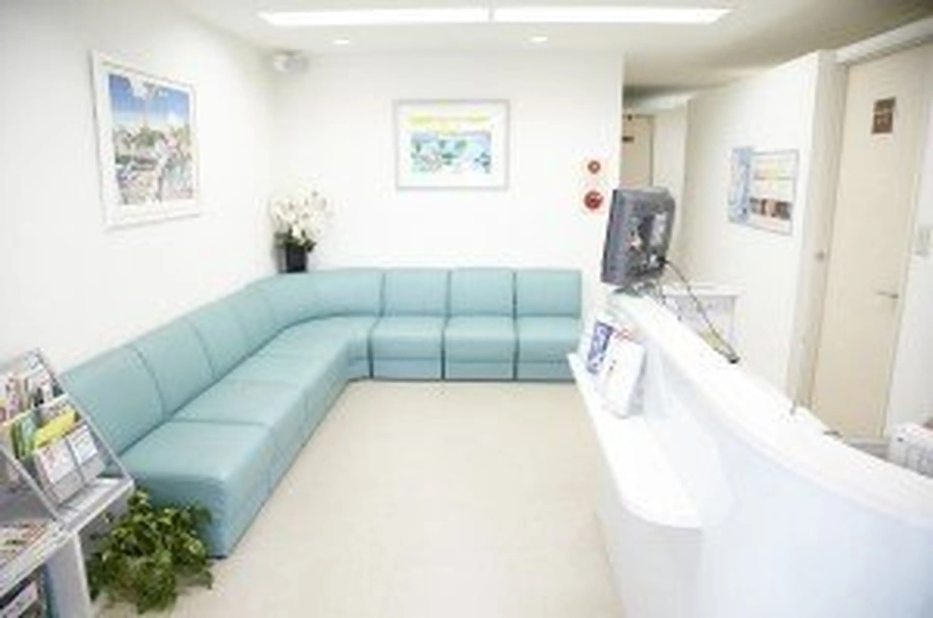 岩崎アンチエイジングメソッド東京立川院の内観・外観1